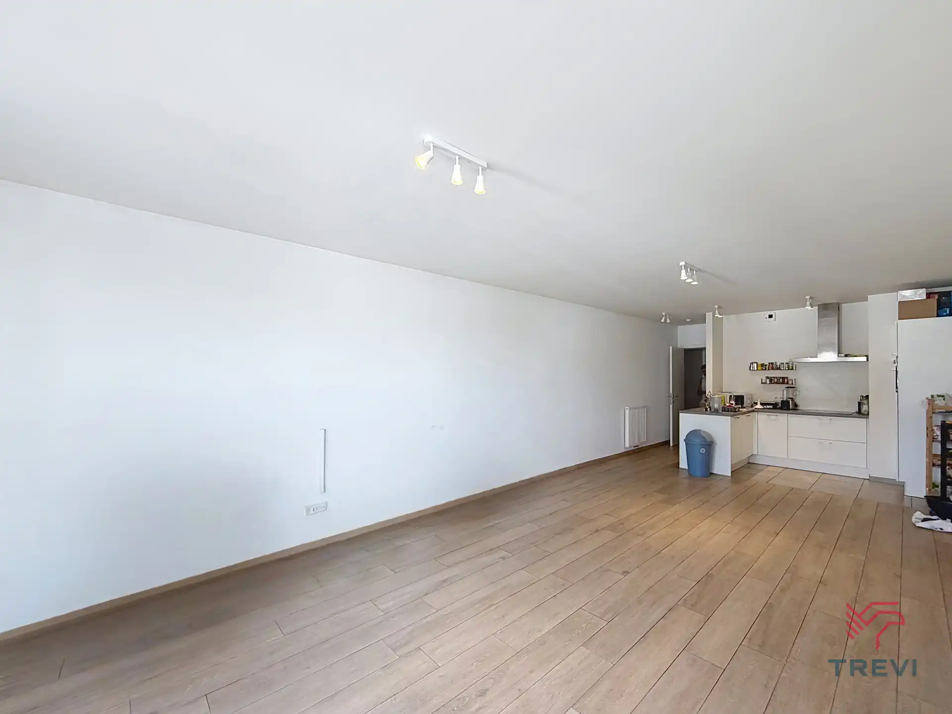 Appartement met 2 slaapkamers + parkeerplaats foto 2