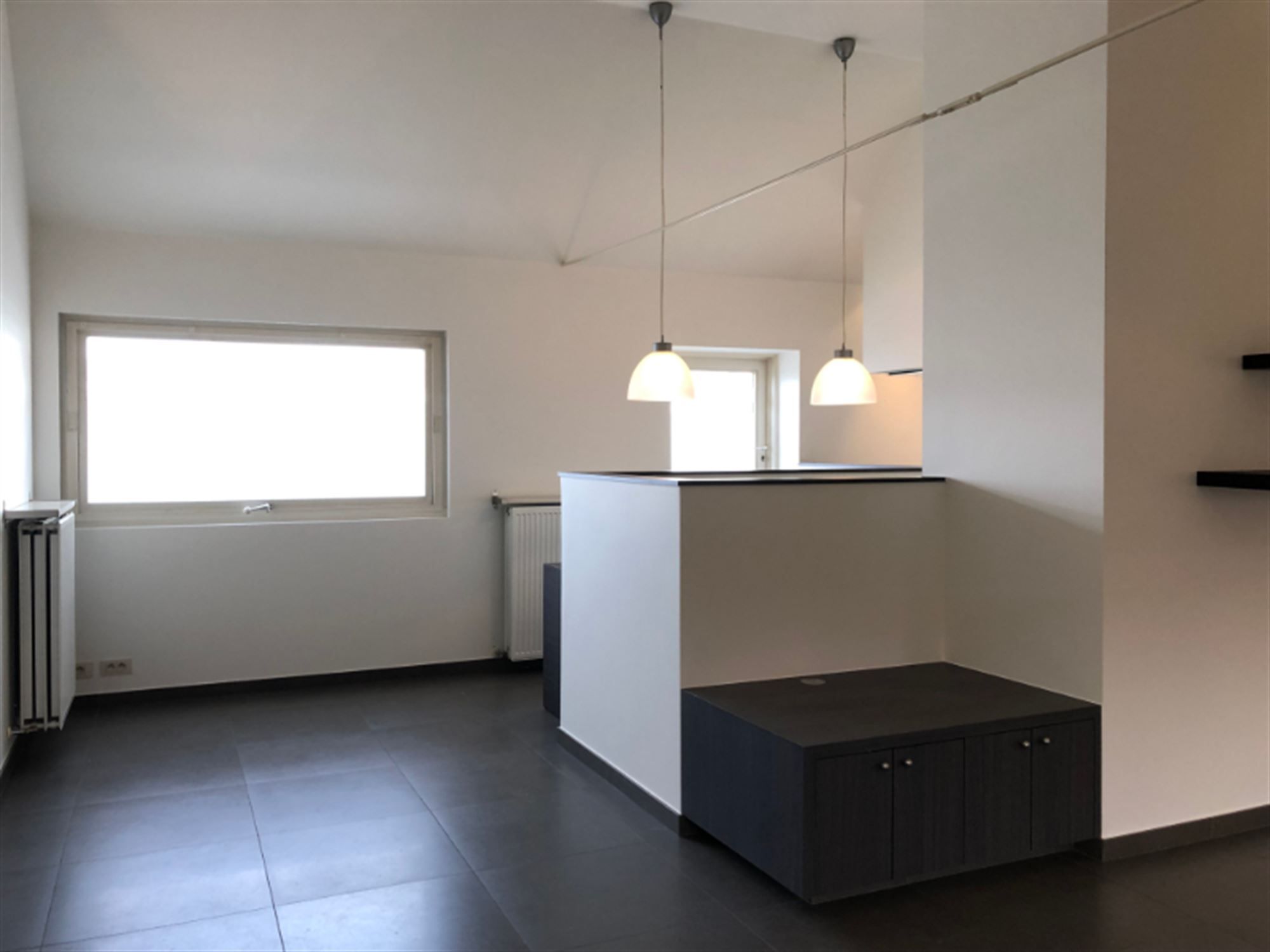 Modern appartement - loft stijl - INSTAPKLAAR foto 2