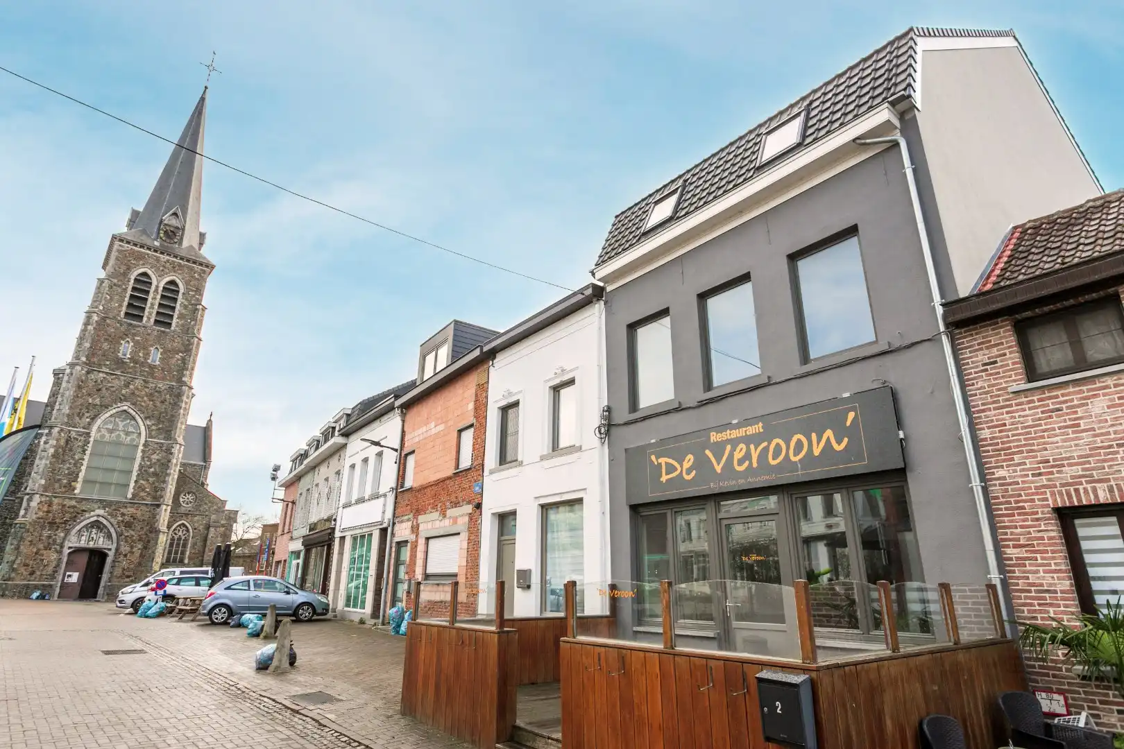 Handelsruimte met woonst op een gunstige ligging foto 2