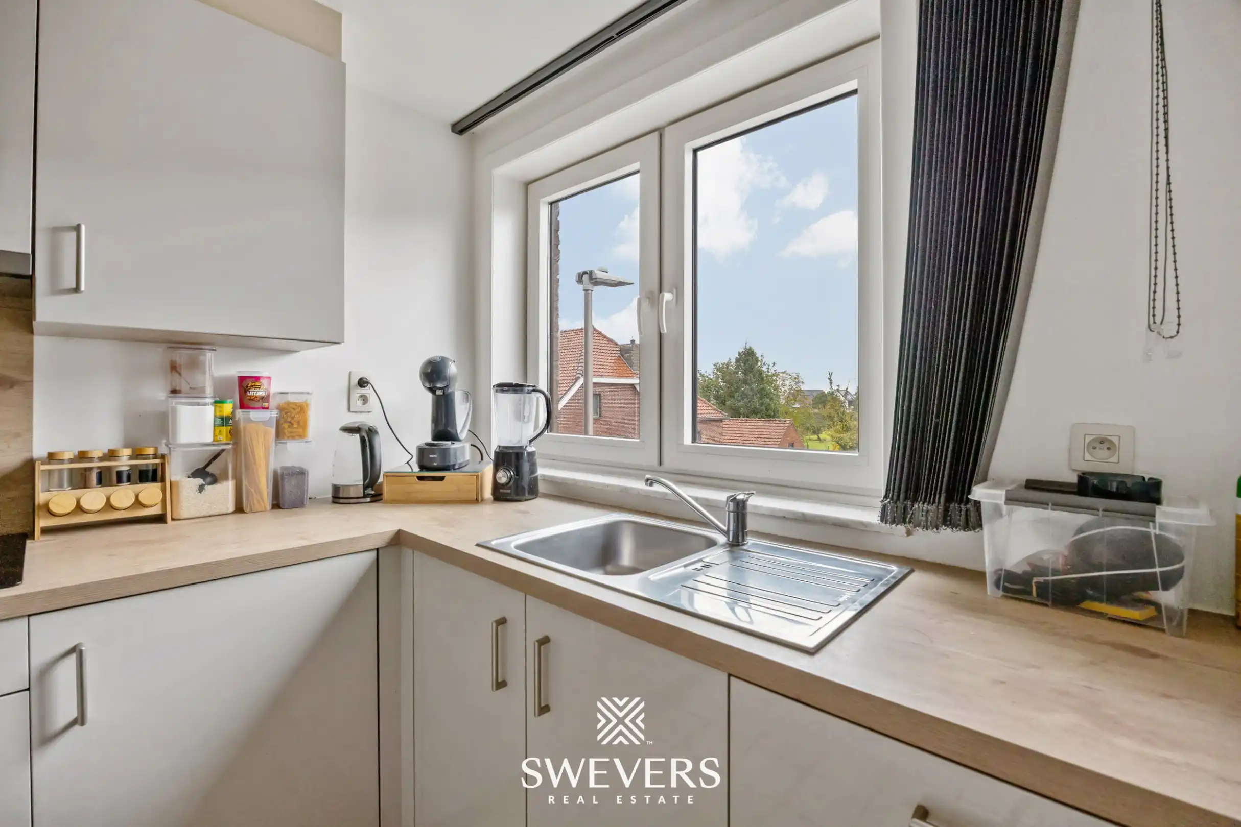 Ruim appartement van 121 m² woonoppervlakte en garagebox foto 11