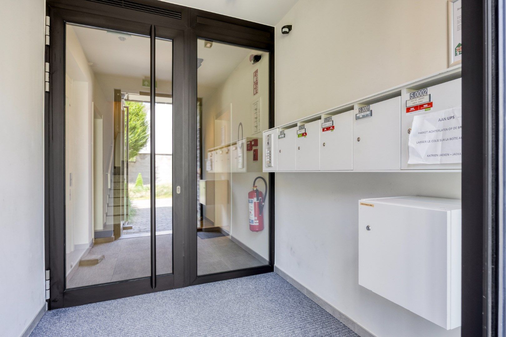 Luxueus penthouse van 156 m² met zuidgericht terras en garage – centrum Tongeren foto 4
