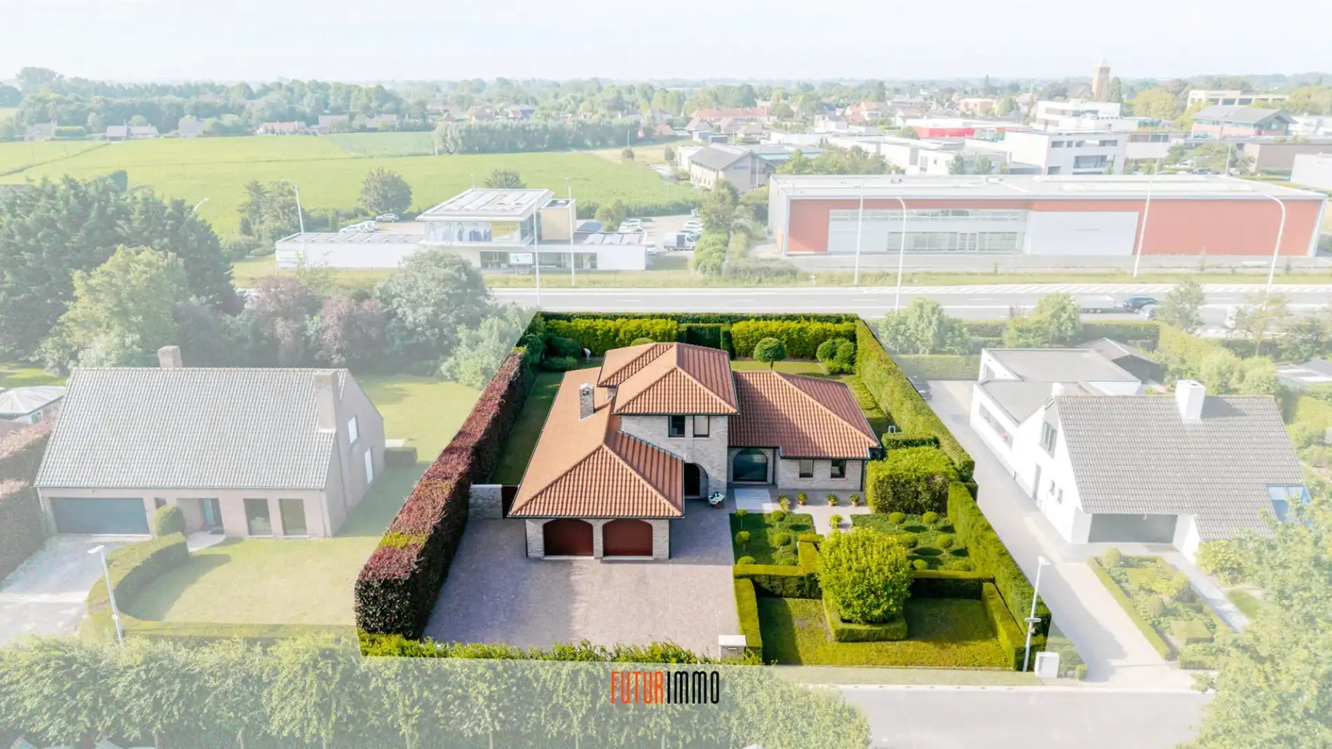 Prachtige villa in residentiële woonwijk foto 30