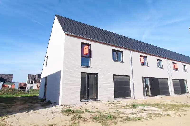 Ruime halfopen nieuwbouwwoning te Roeselare foto 10