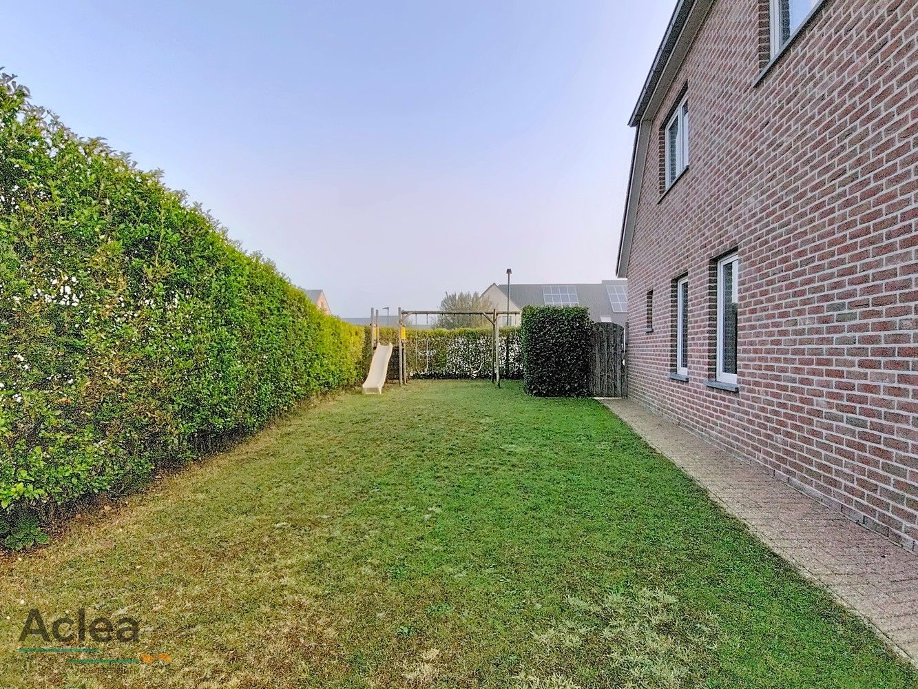 rustig gelegen halfopen woning foto 22