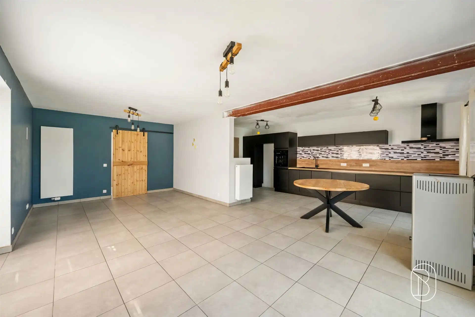 Recente woning (2021) met 4 slpk en zwembad! foto 8