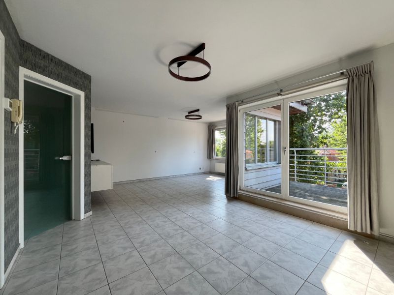 Ruim en zonnig appartement foto 6