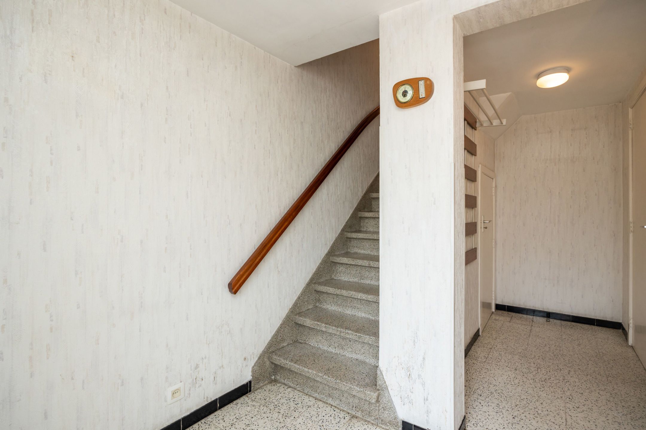 Te renoveren woning met zicht op velden in Grimbergen foto 2
