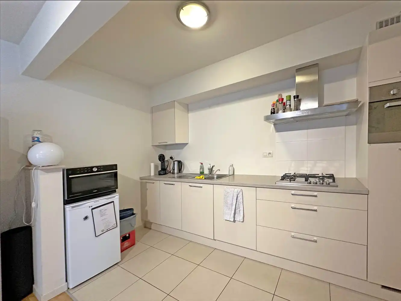 Mooi, recent appartement met twee slaapkamers op centrale locatie te Wommelgem foto 6