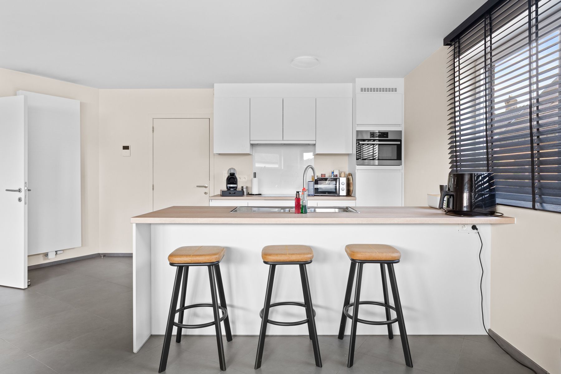 Modern 2-slaapkamerappartement in kleinschalige residentie foto 4
