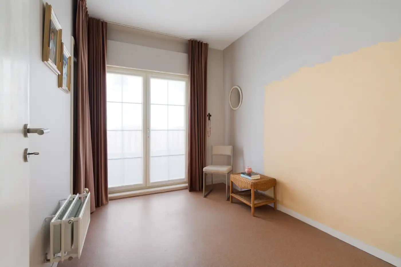 Vrijstaande laagbouwwoning met 3 slpk., garage en prachtige tuin foto 16