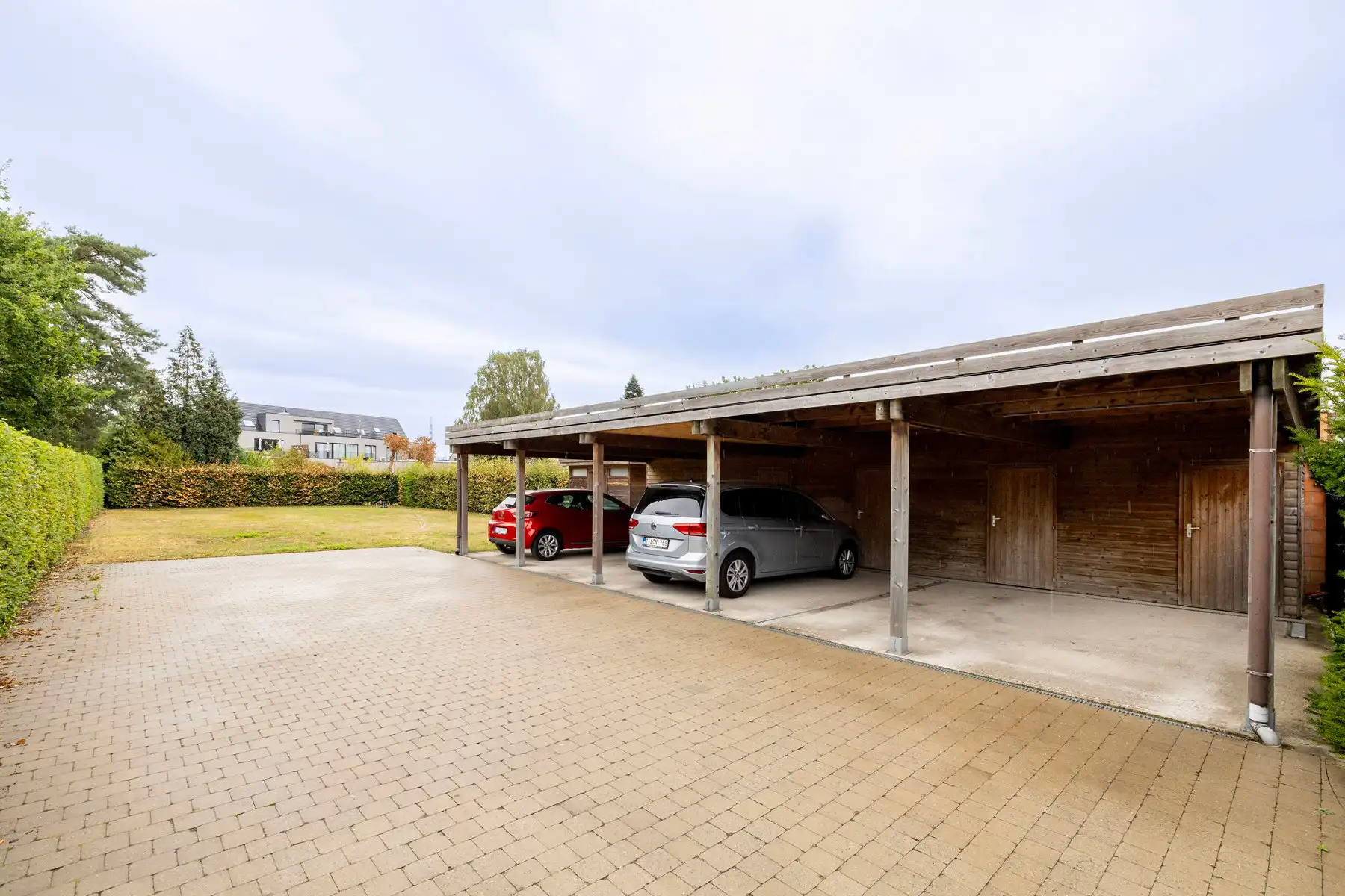 App (label A) met 2 slpk, ruim terras en carport foto 18