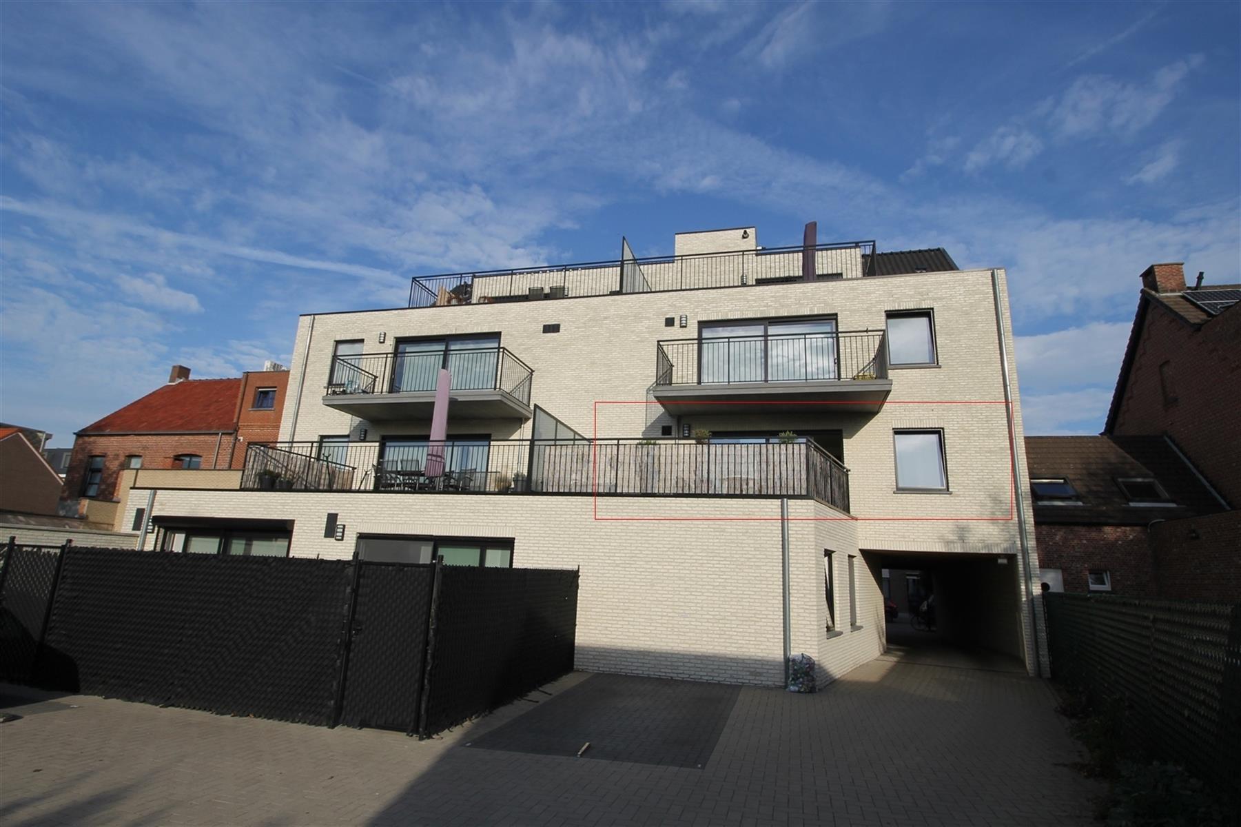 Appartement op de eerste verdieping met lift, terras en garage. foto 9