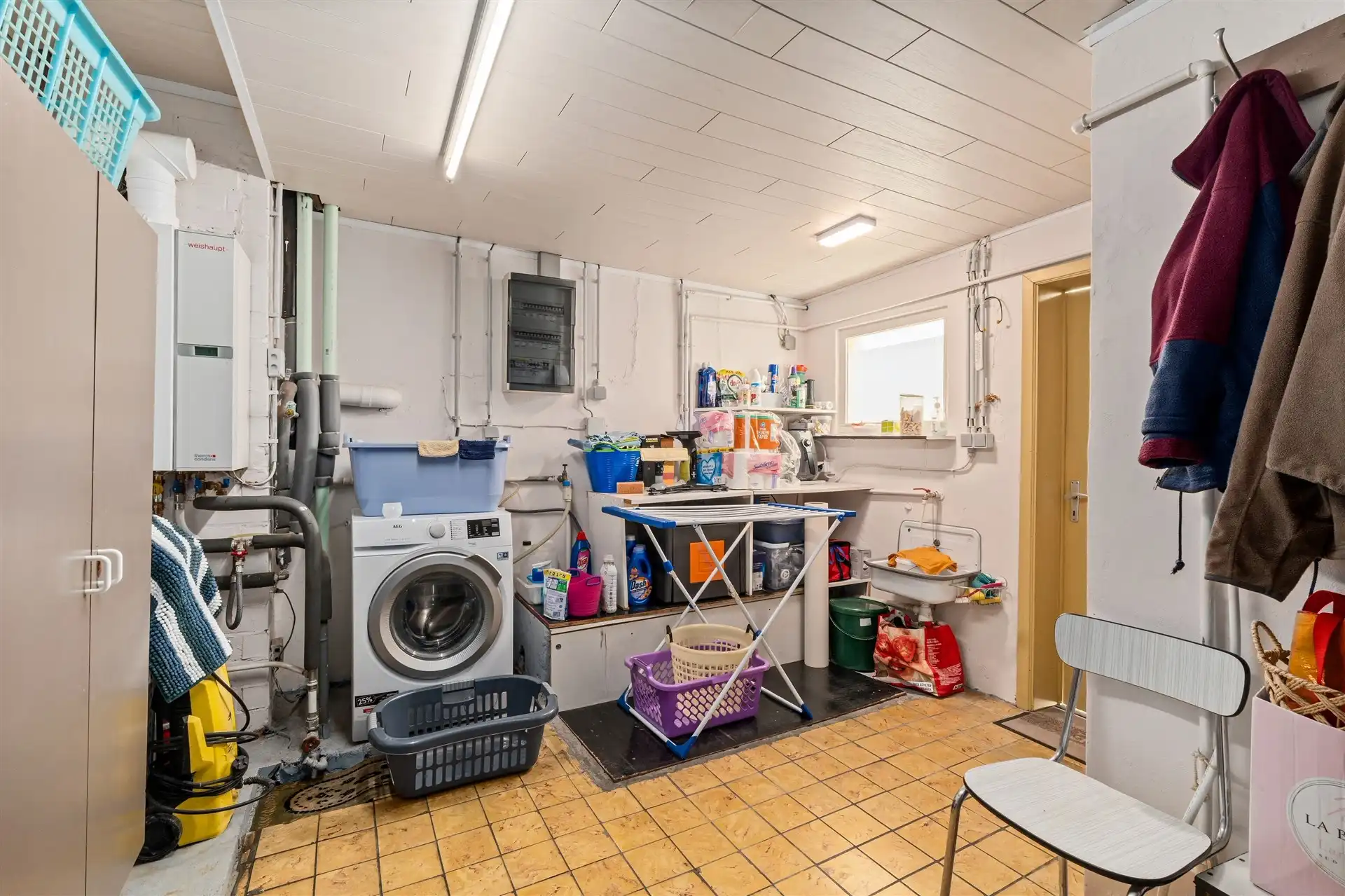 Charmante gezinswoning met aantrekkelijke tuin in Vlierzele foto 9