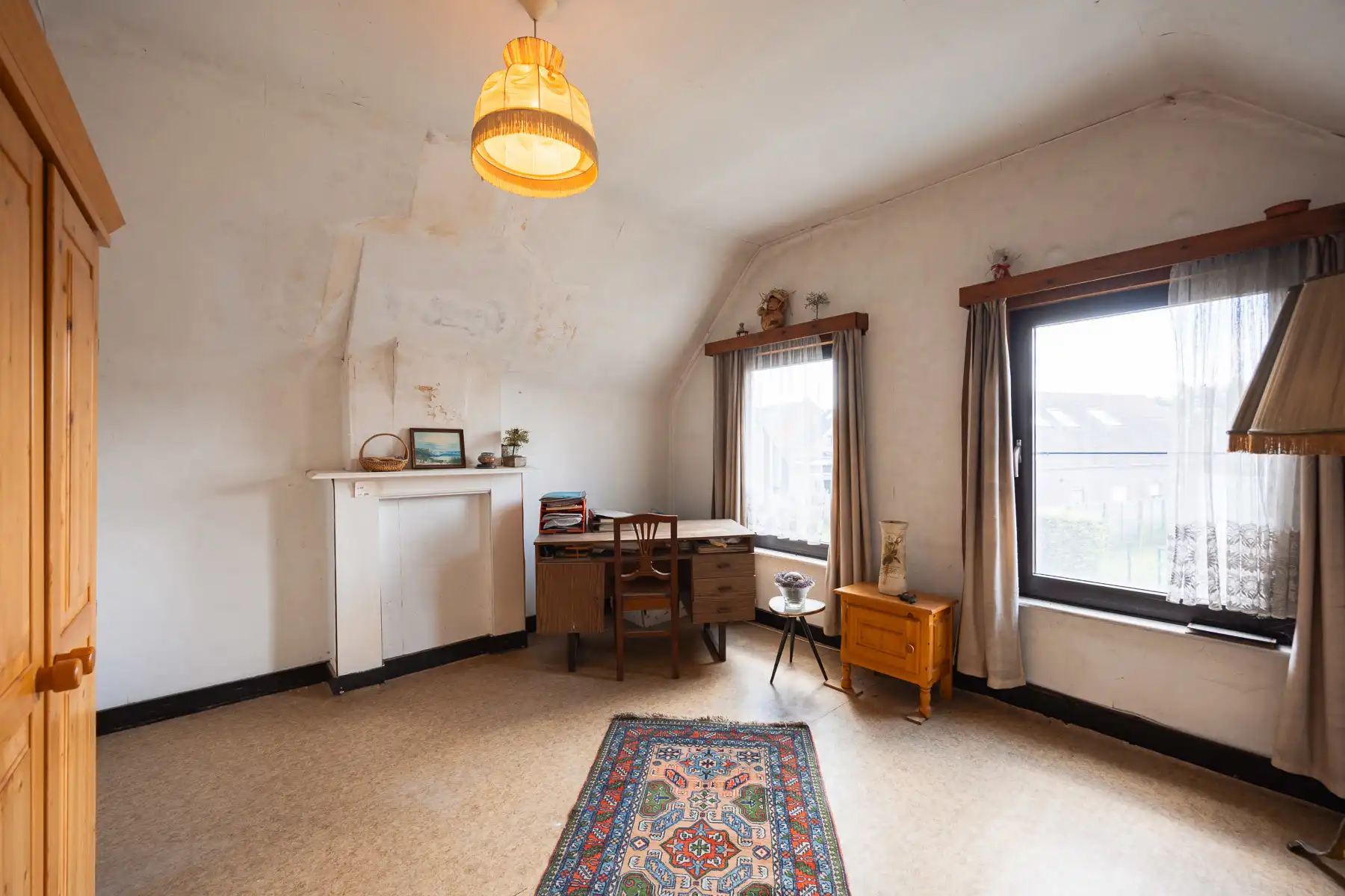 Charmante te renoveren halfopen woning met veel potentieel foto 16