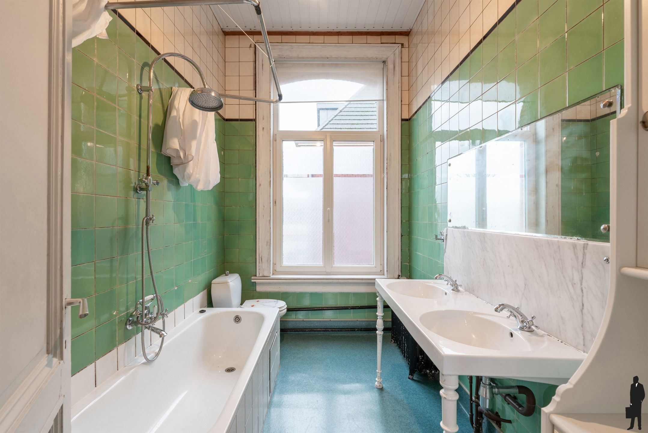 Uniek en imposant halfopen herenhuis met zuidtuin foto 20