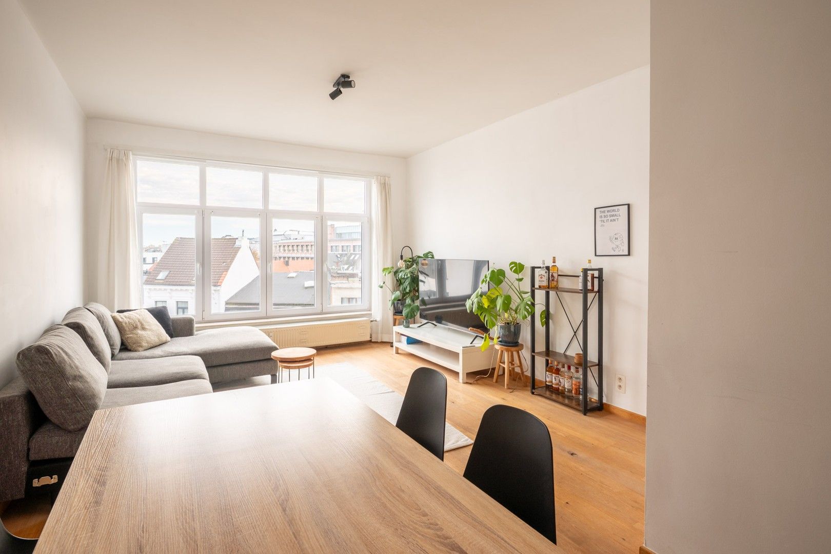 Stijlvol appartement met open uitzicht in de Harmoniewijk foto 3