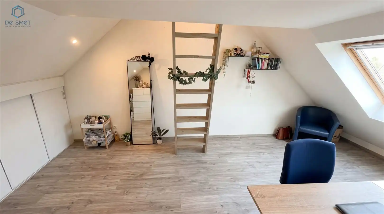 Instapklare gezinswoning met 3 slaapkamers, ruime tuin en private oprit foto 25