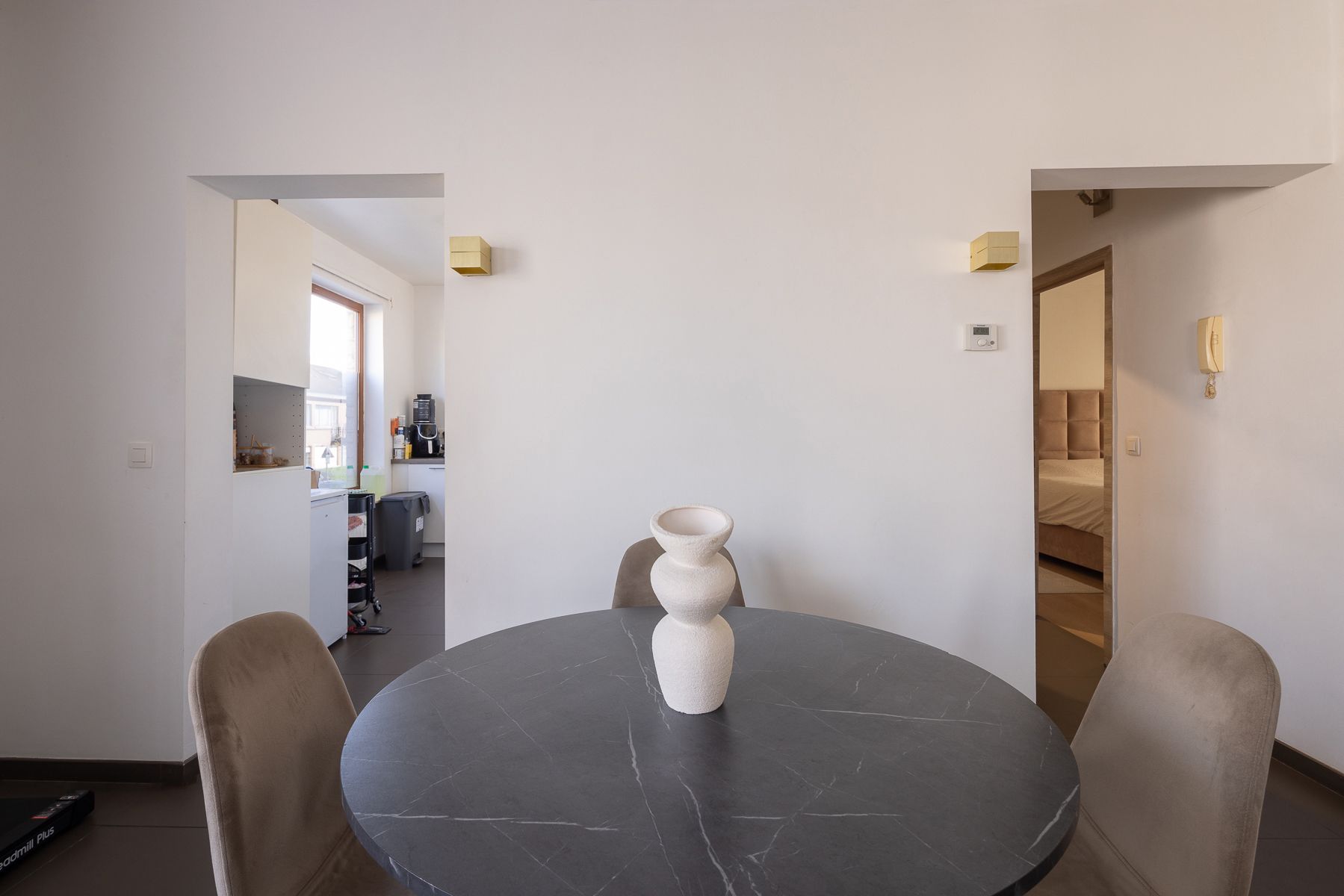 Instapklaar appartement met 2 slaapkamers foto 8