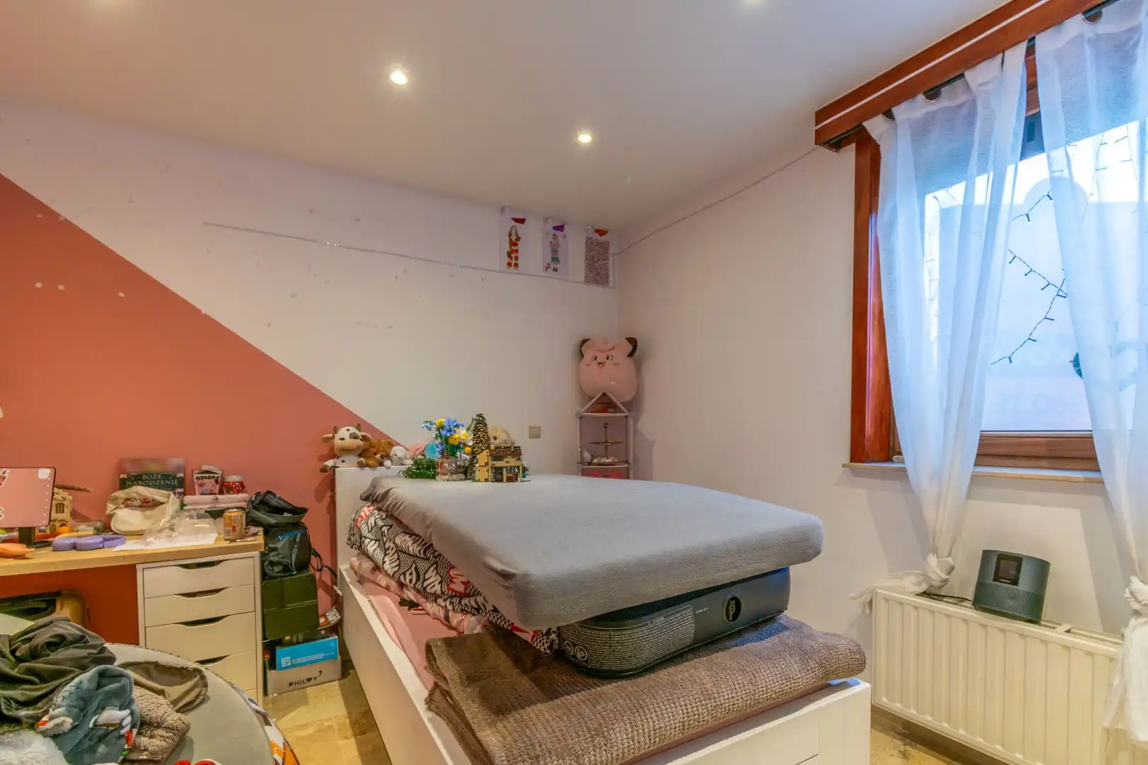 INSTAPKLARE WONING MET 3 SLAAPKAMERS, TUIN & GARAGE ! foto 9