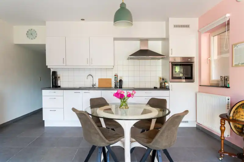 Gelijkvloers 2 slp. appartement met tuin en garage in hartje Brasschaat! foto 5