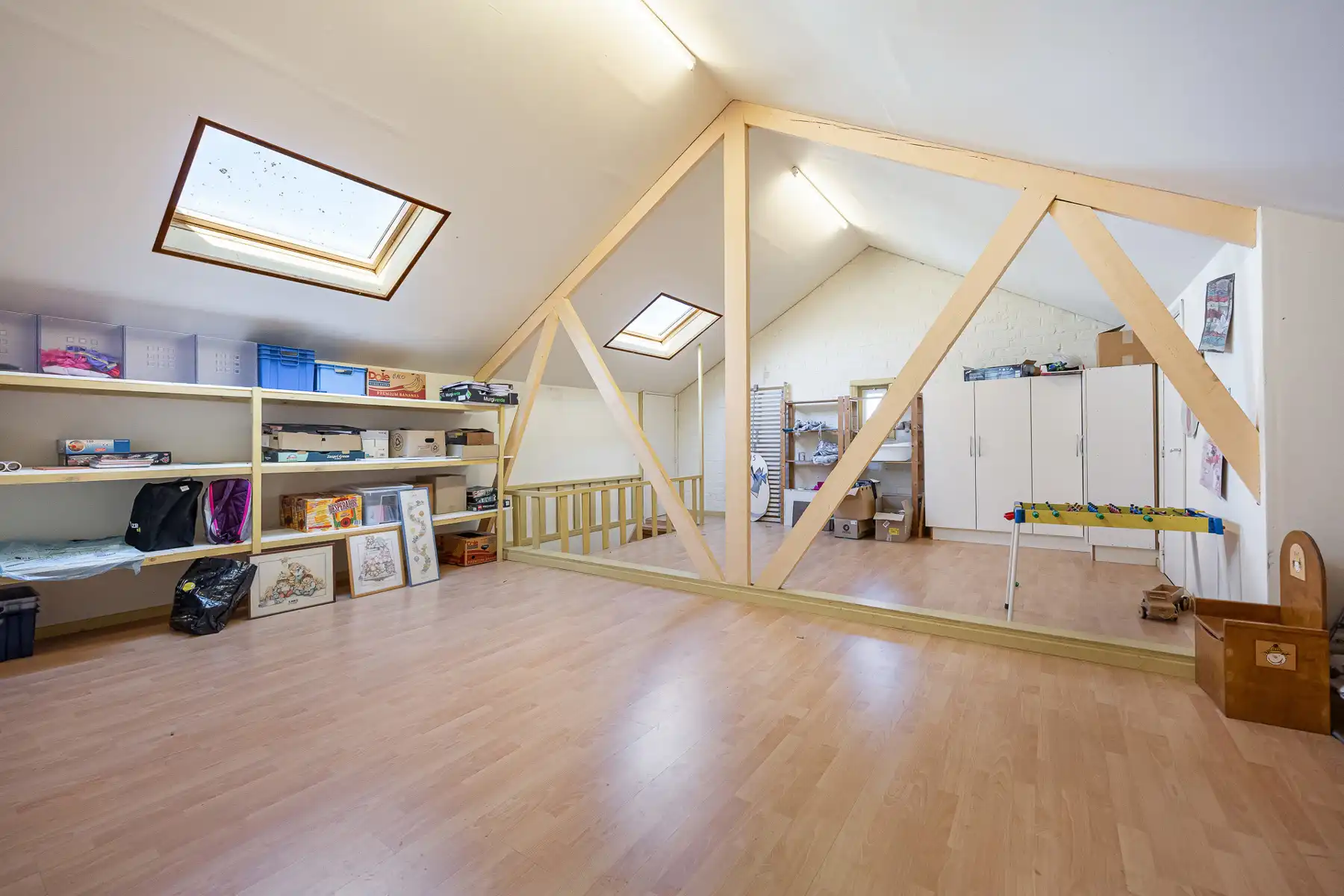 Riante, vrijstaande villa met 4 slaapkamers, zwembad en bijgebouw op een perceel van 2.680m². foto 23