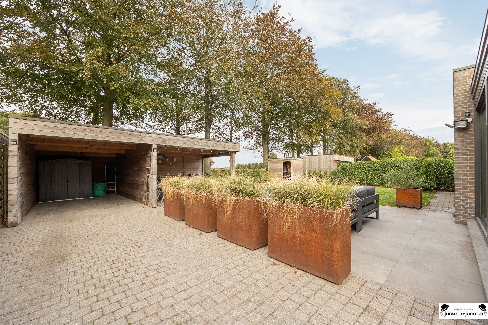 Instapklare, volledig gerenoveerde woning op royaal perceel! foto 32