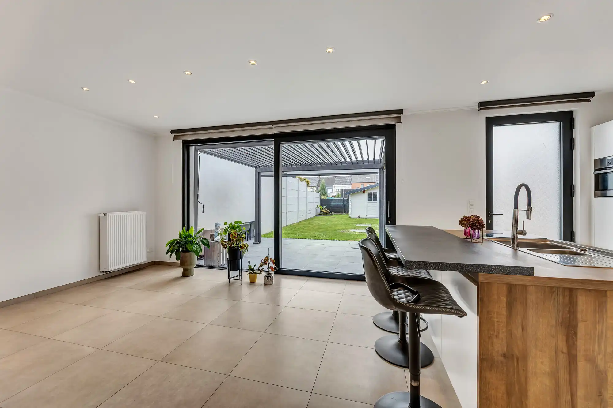 Prachtig gelijkvloers appartement met tuin foto 7