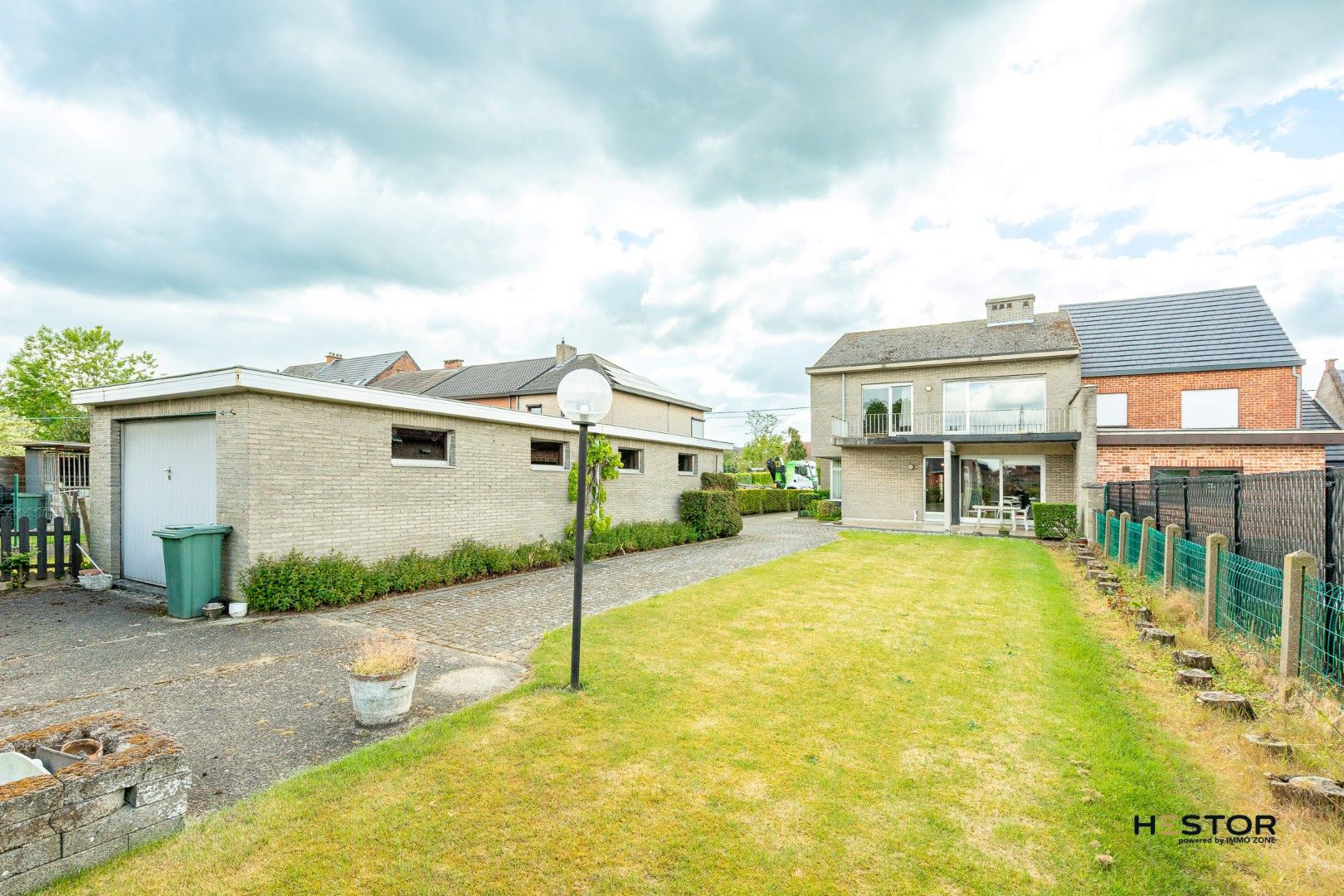 Ruime woning met 5 slaapkamers, tuin en garage in Lebbeke foto 19