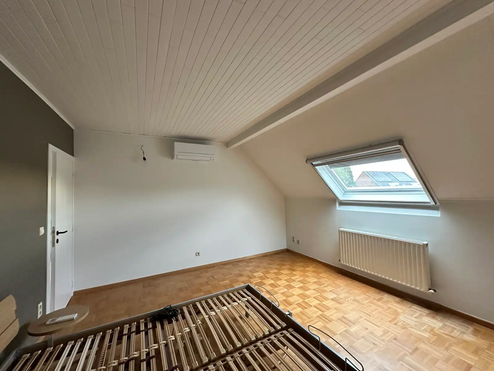 Gerenoveerde instapklare woning met tuin & terras & garages foto 31