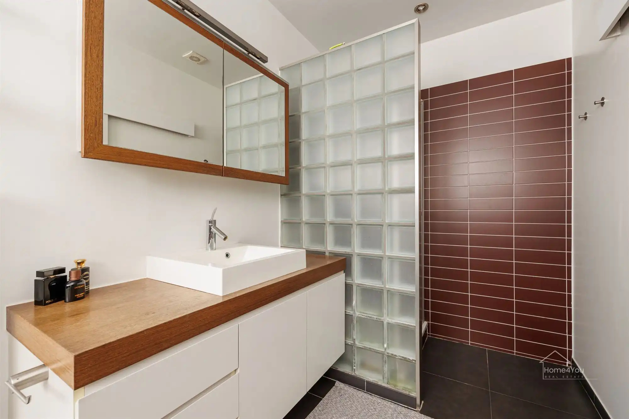 Modern 1-slaapkamerappartement vlakbij Boelaer Park te koop foto 9