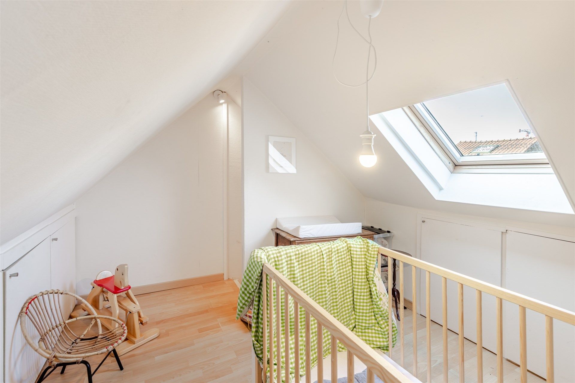 Prachtige woning met zonnig terras foto 18