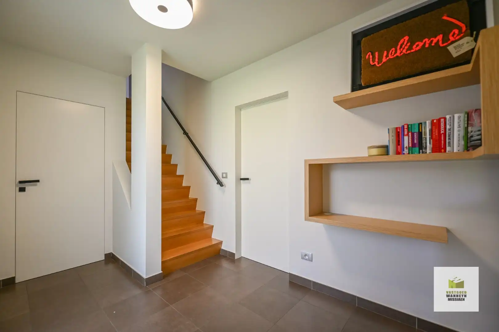 Energiezuinige alleenstaande woning met 5 slaapkamers op rustige ligging. foto 2