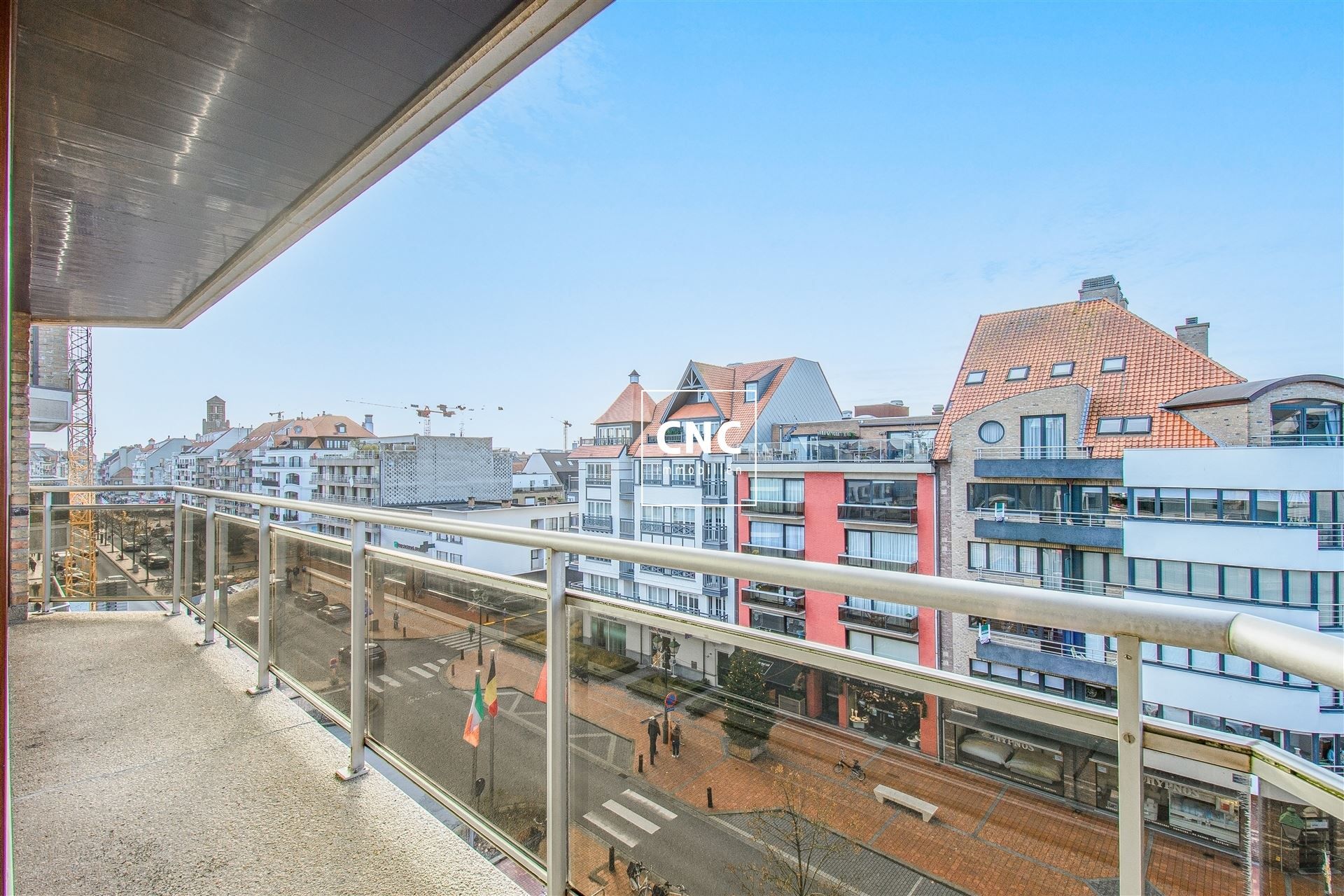 Ruim 2-SLK appartement aan de zonnekant van de Lippenslaan foto 6