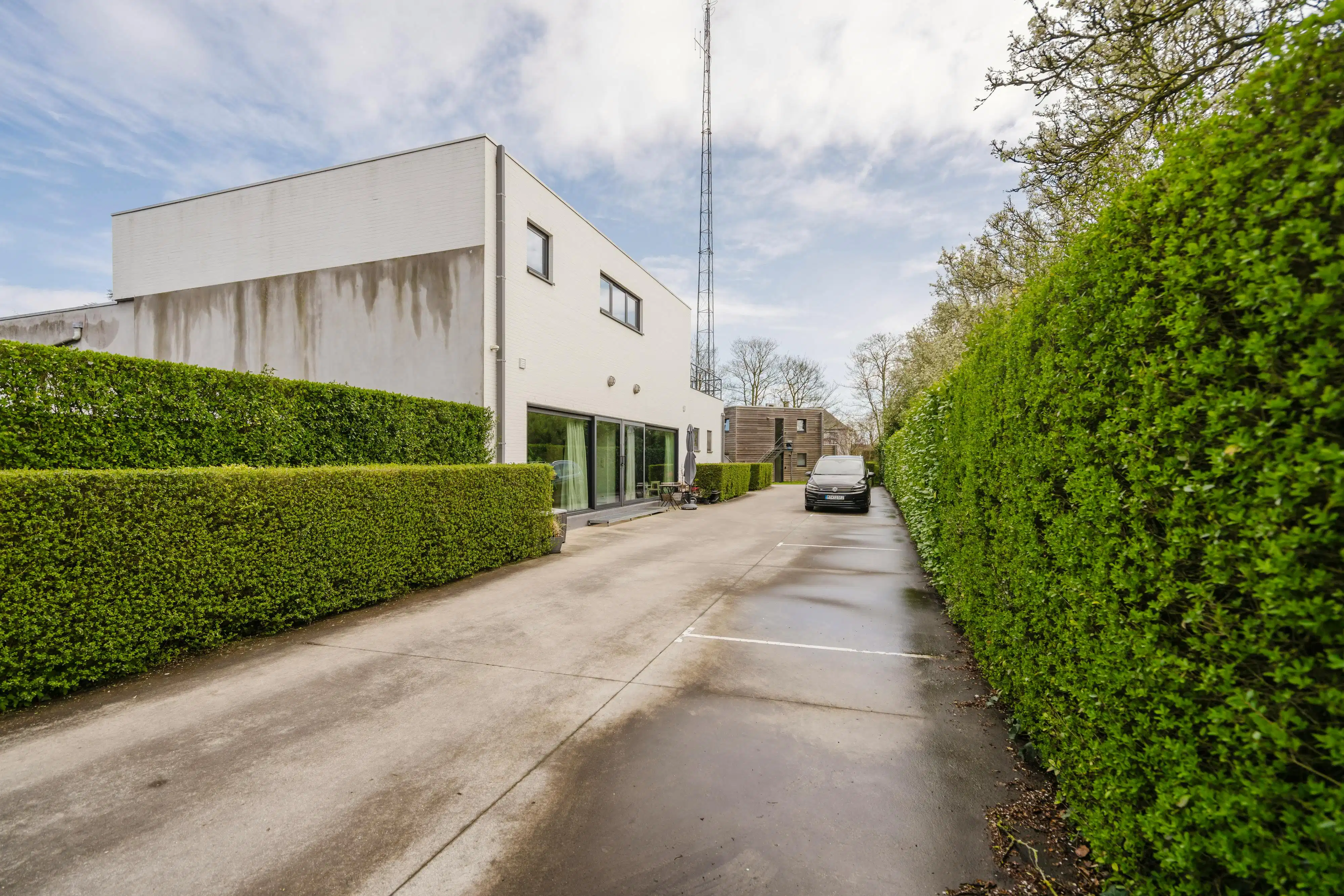 Perfect onderhouden opbrengsteigendom te koop te Kortrijk foto 8