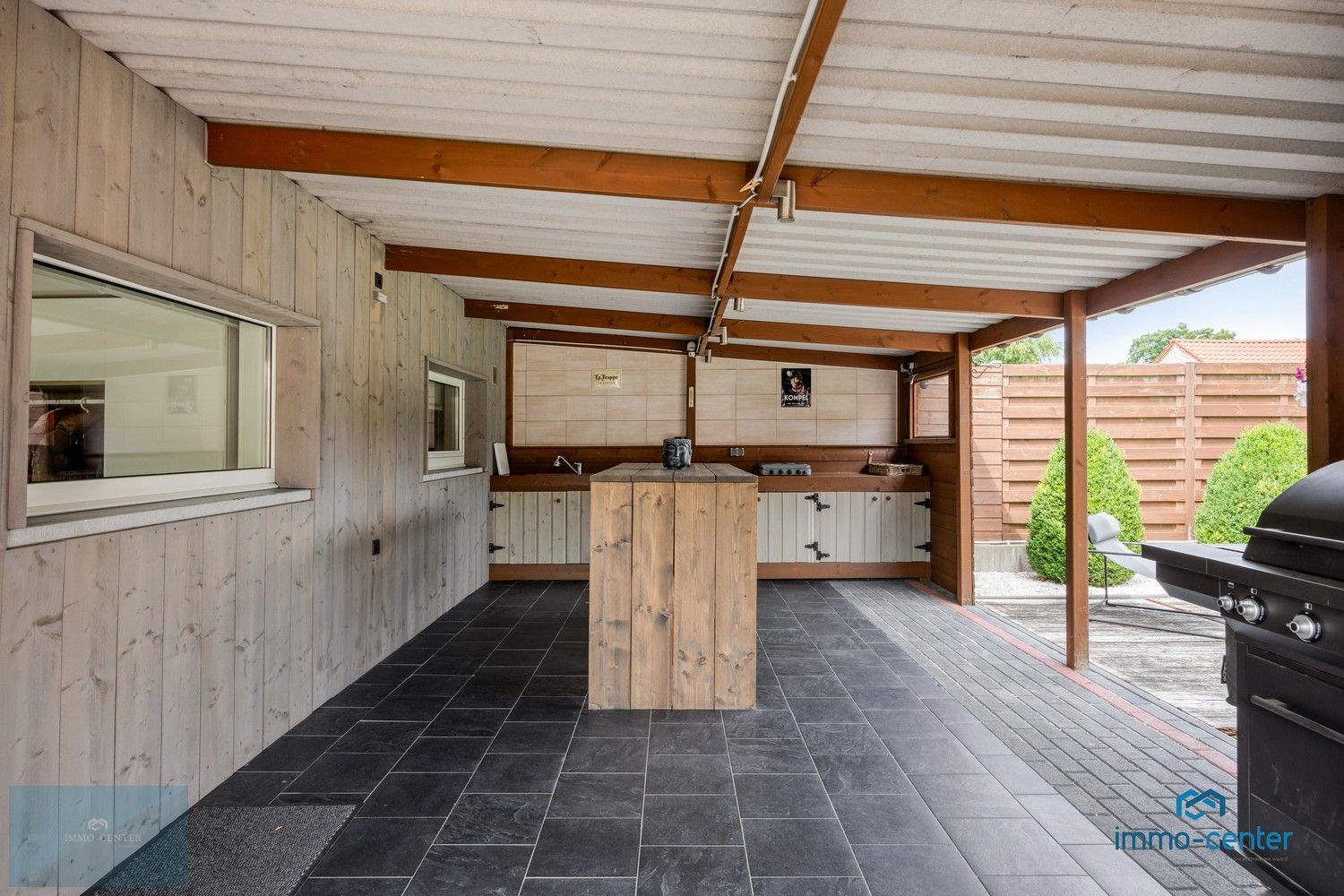 Exclusief wonen: luxueus gerenoveerde woning met buitenverblijf, EPC B en zonnepanelen foto 14
