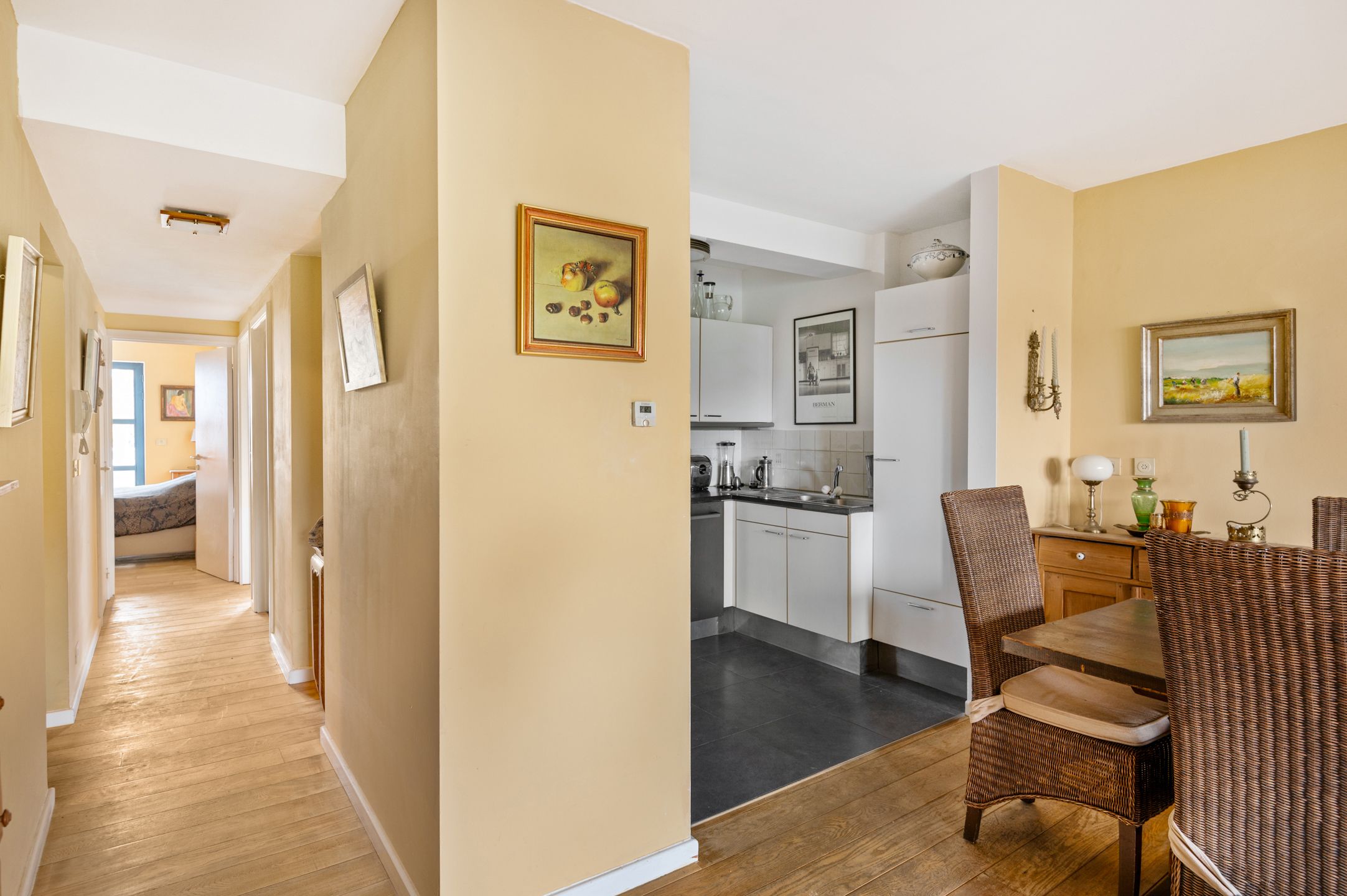 Tweeslaapkamer appartement op 7de verdieping met parkzichten foto 9