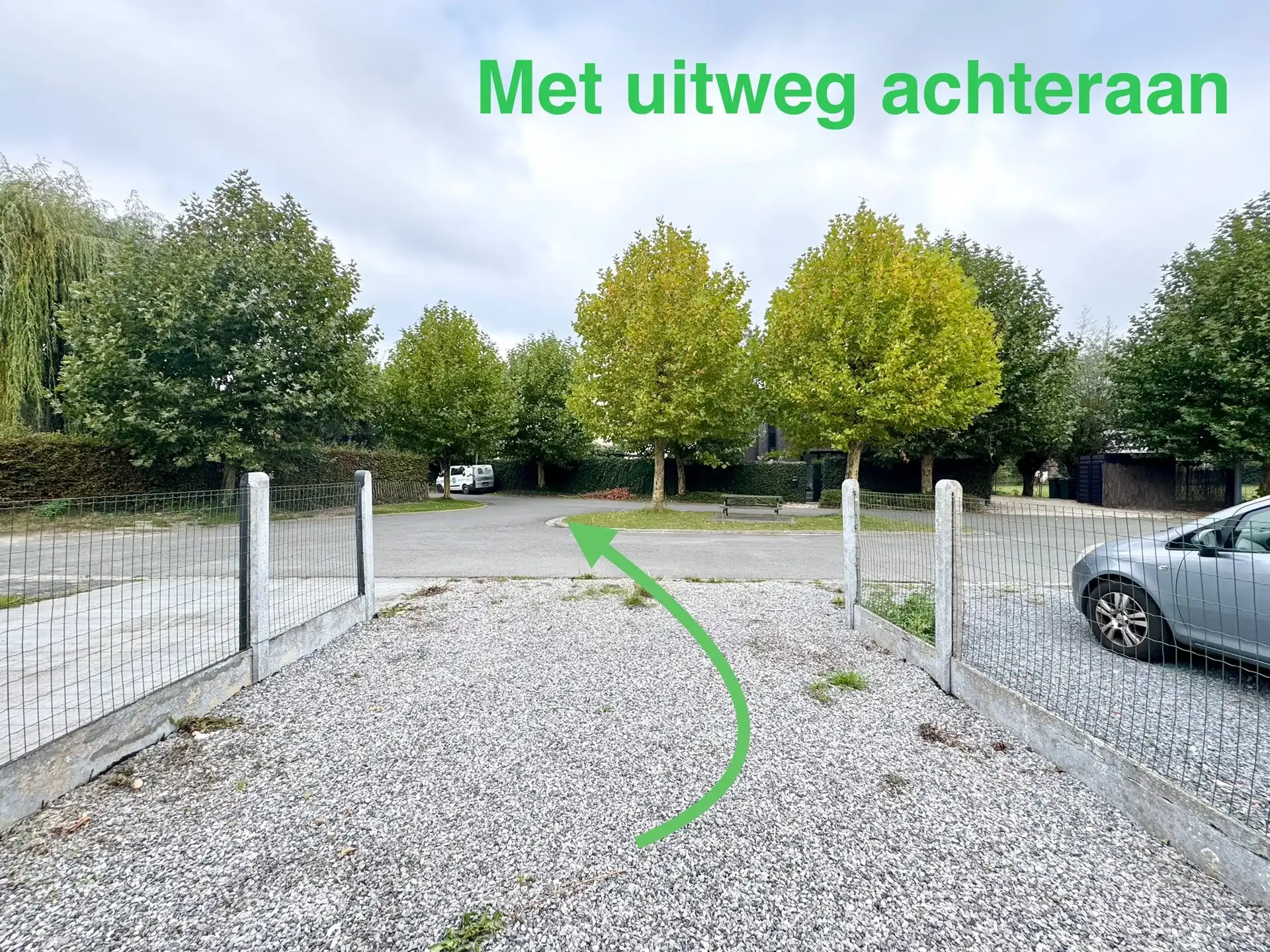 WONING MET TUIN & GARAGE MET UITWEG ACHTERAAN foto 2