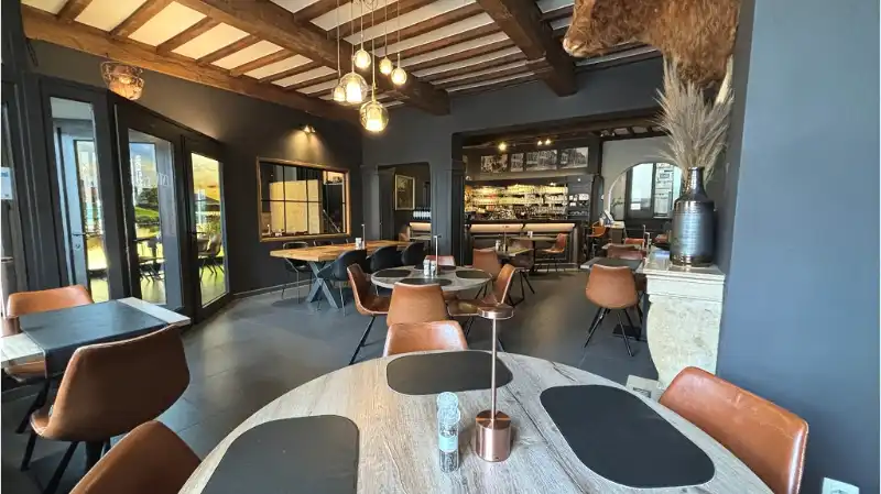 Overname instapklare Bistro - Eethuis met Feestzaal en Terras in Koekelare foto 2
