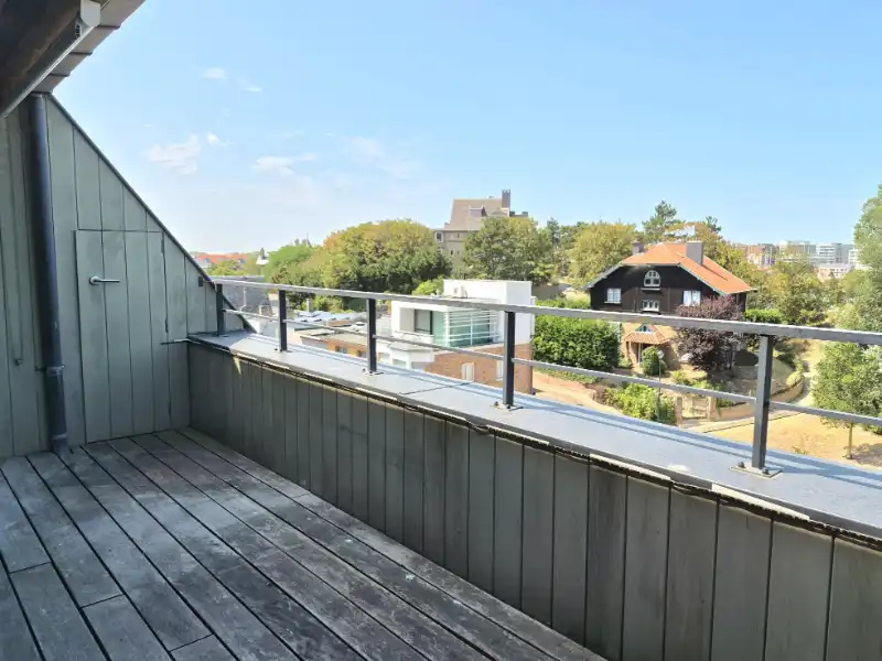 Modern 2-slaapkamer appartement met open zicht te koop foto 7