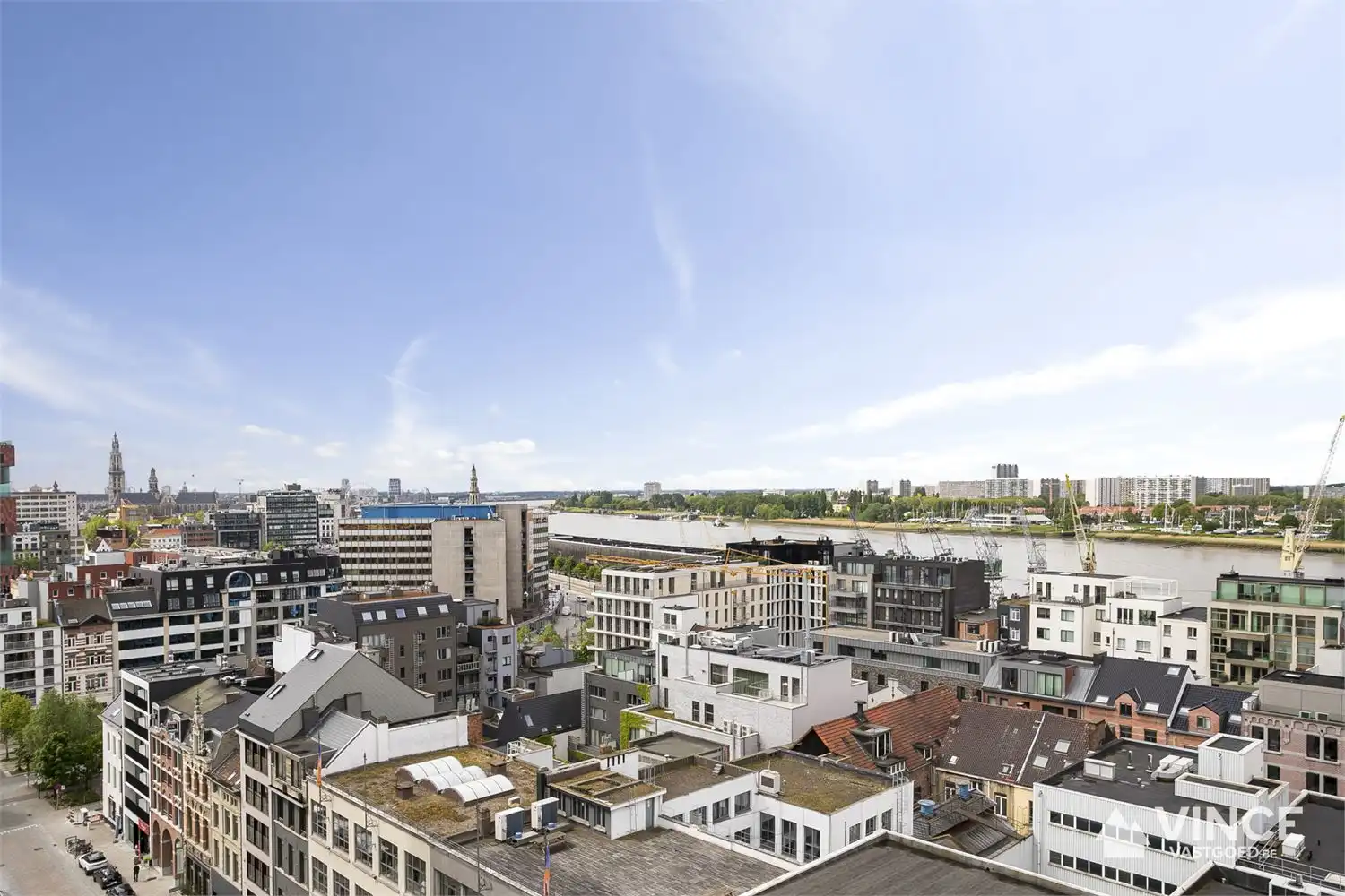 Modern appartement met twee slaapkamers en garage te huur aan het Kattendijkdok in Antwerpen foto 15