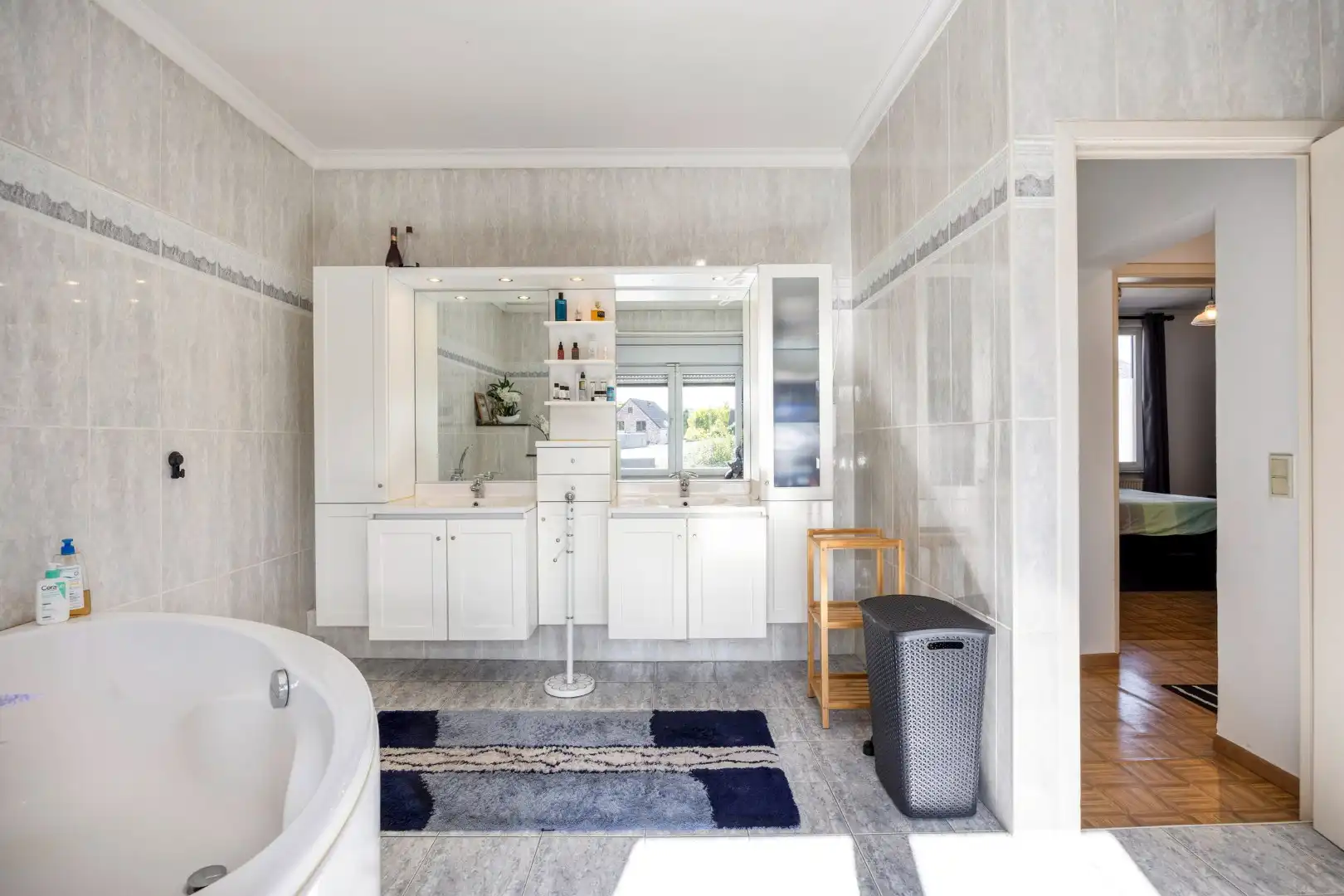 Woning met 3 ruime slaapkamers, bureau, tuin , kelder en zolder in Kessel-Lo! - EPC 198 kWh/m² - bewoonbare opp. 233 m² foto 21
