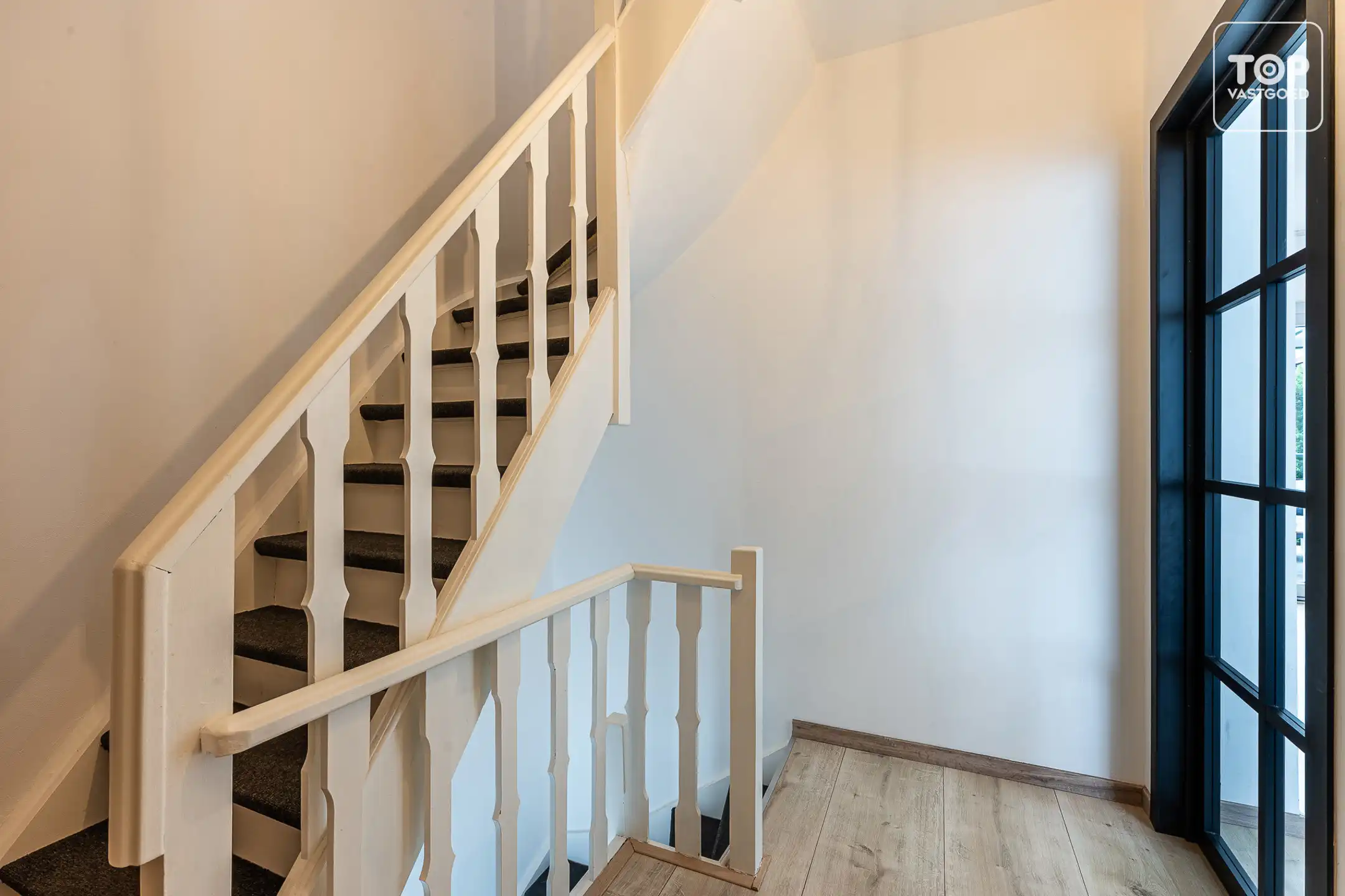 Instapklare woning met tuin vlakbij het Voorhavenpark. foto 30