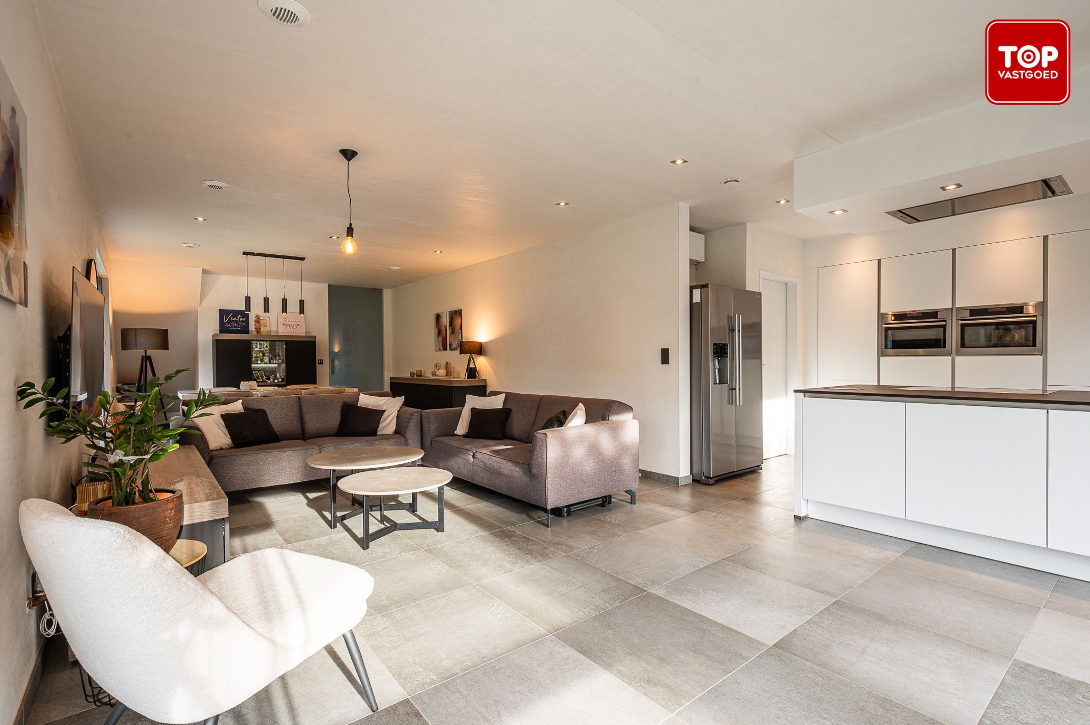Instapklare woning (2016)  met 4 slaapkamers en tuin in residentiële wijk foto 10