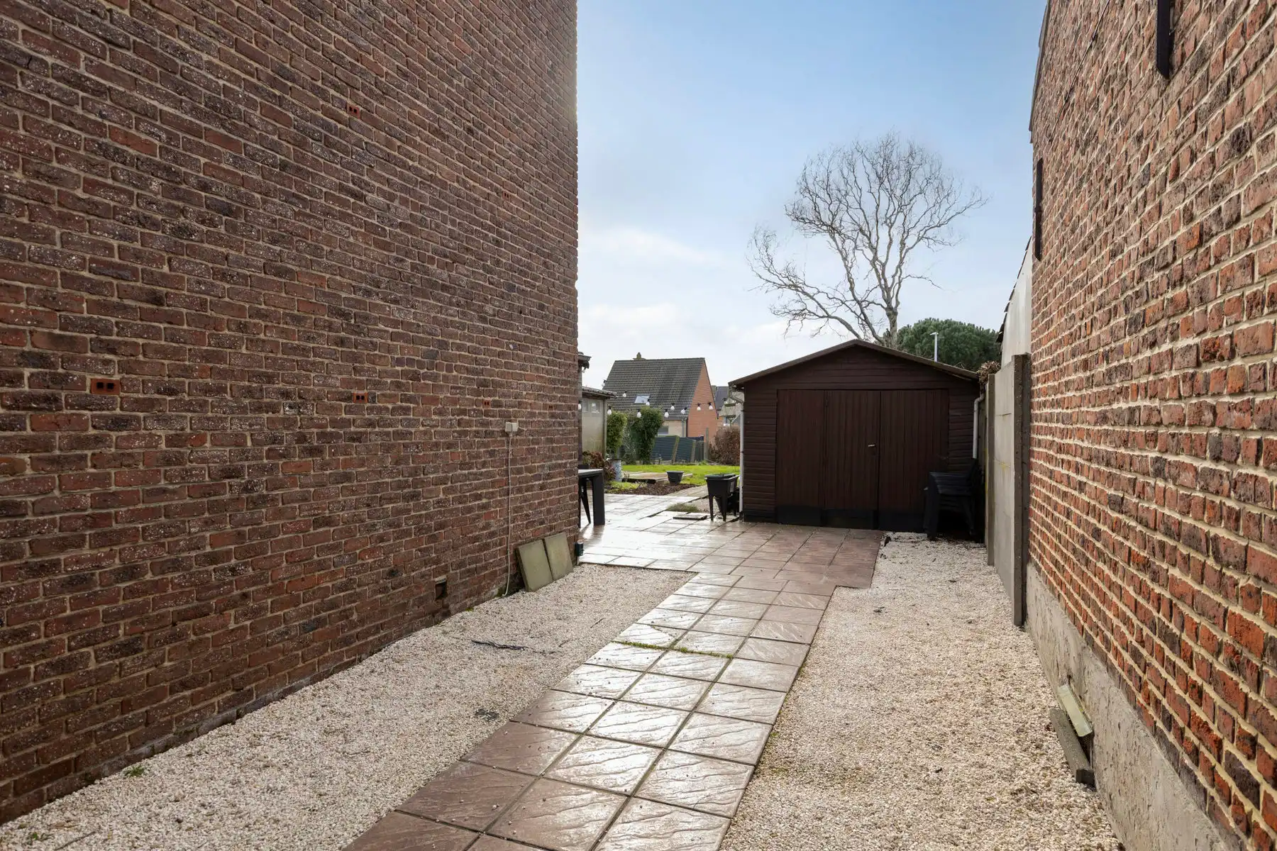 Instapklare woning met 3 slaapkamers en ruime tuin foto 22