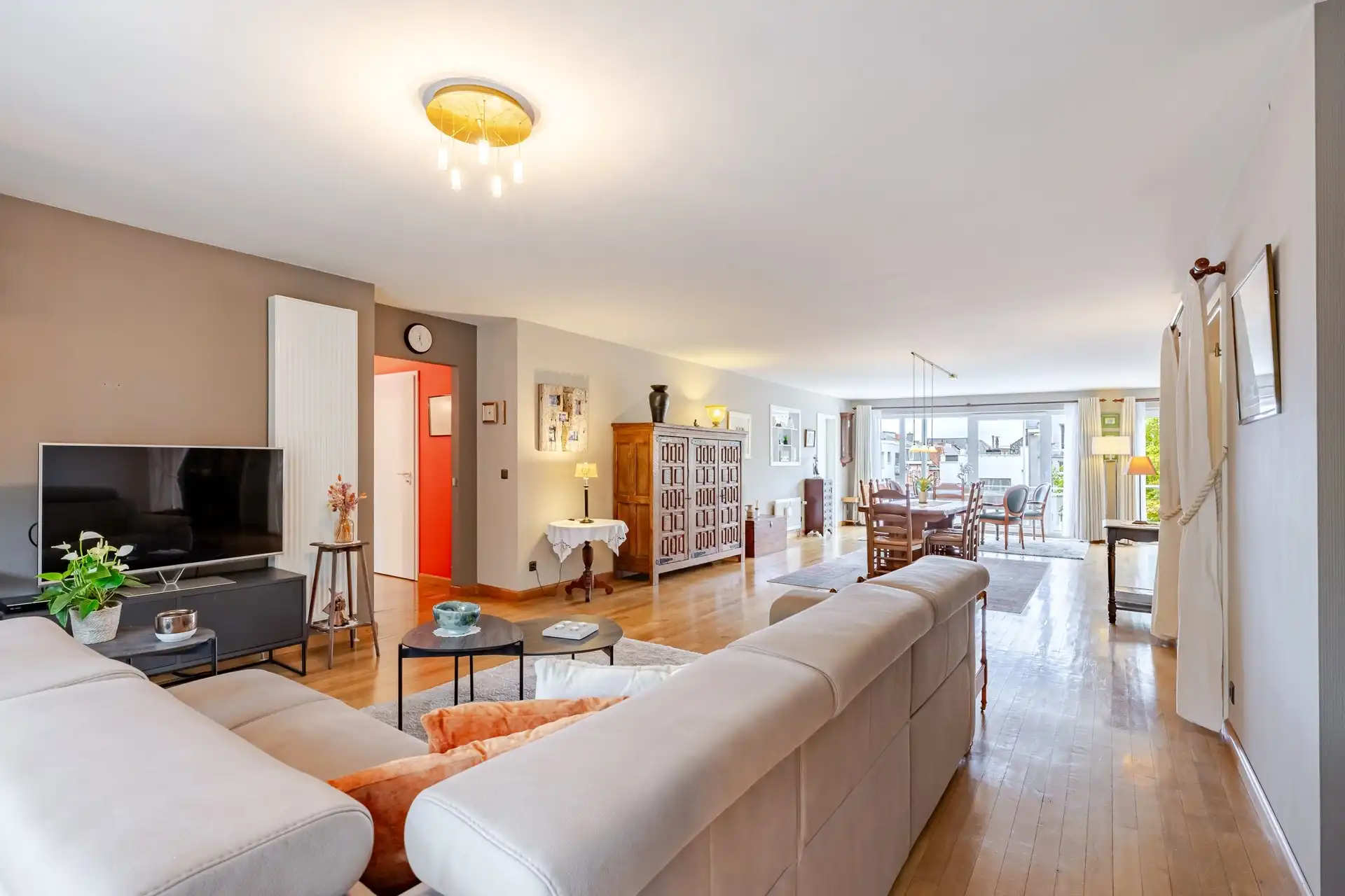 Exclusief en bijzonder ruim appartement van 183 m² met zuidgericht terras en uniek zicht op het groen, op wandelafstand van het stadspark en centrum van Aalst foto 5