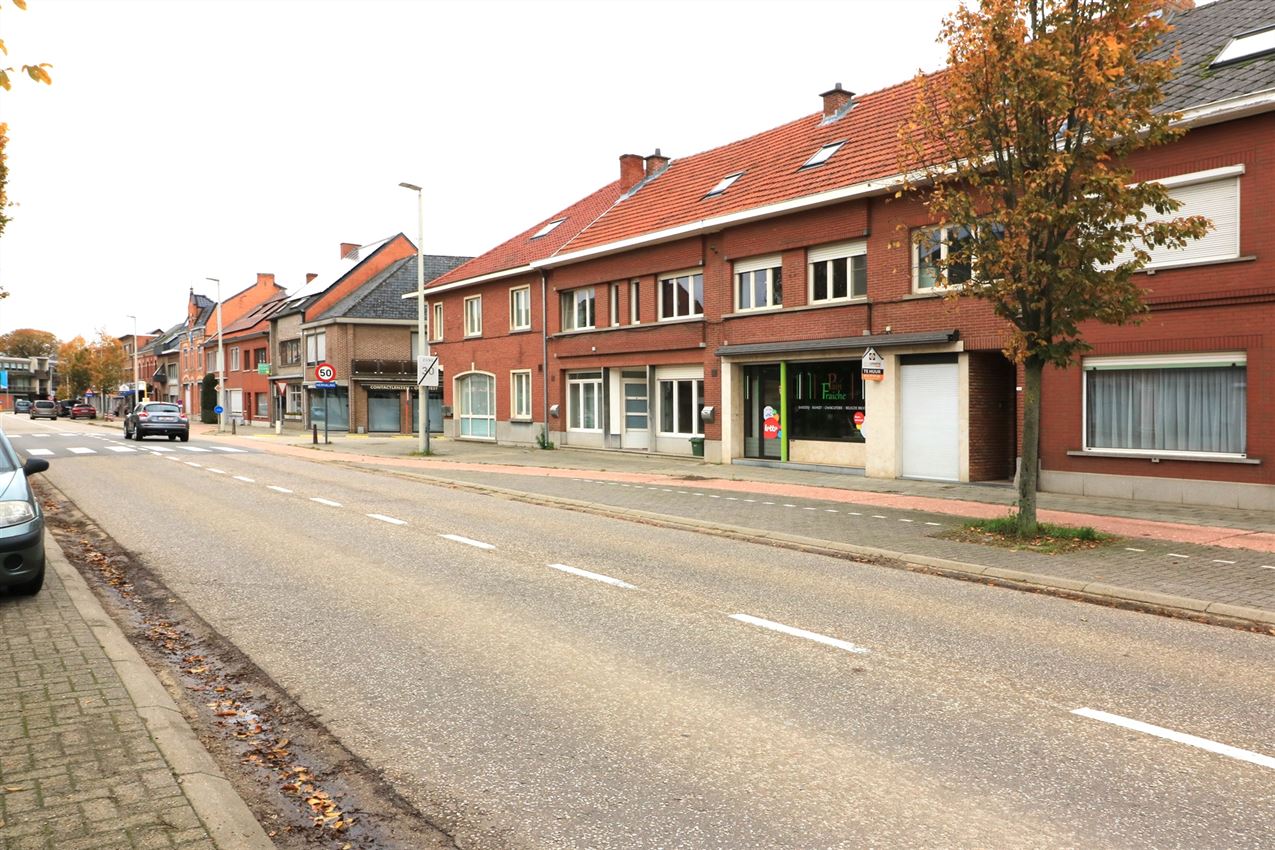 handelszaak met veel mogelijkheden in centrum foto 27