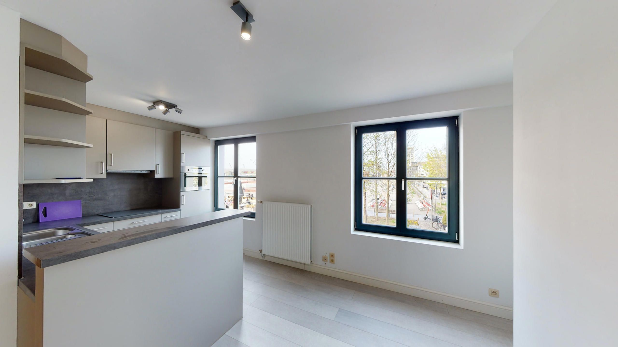 ANTWERPEN - EILANDJE - Studio met zicht op het MAS foto {{pictureIndex}}