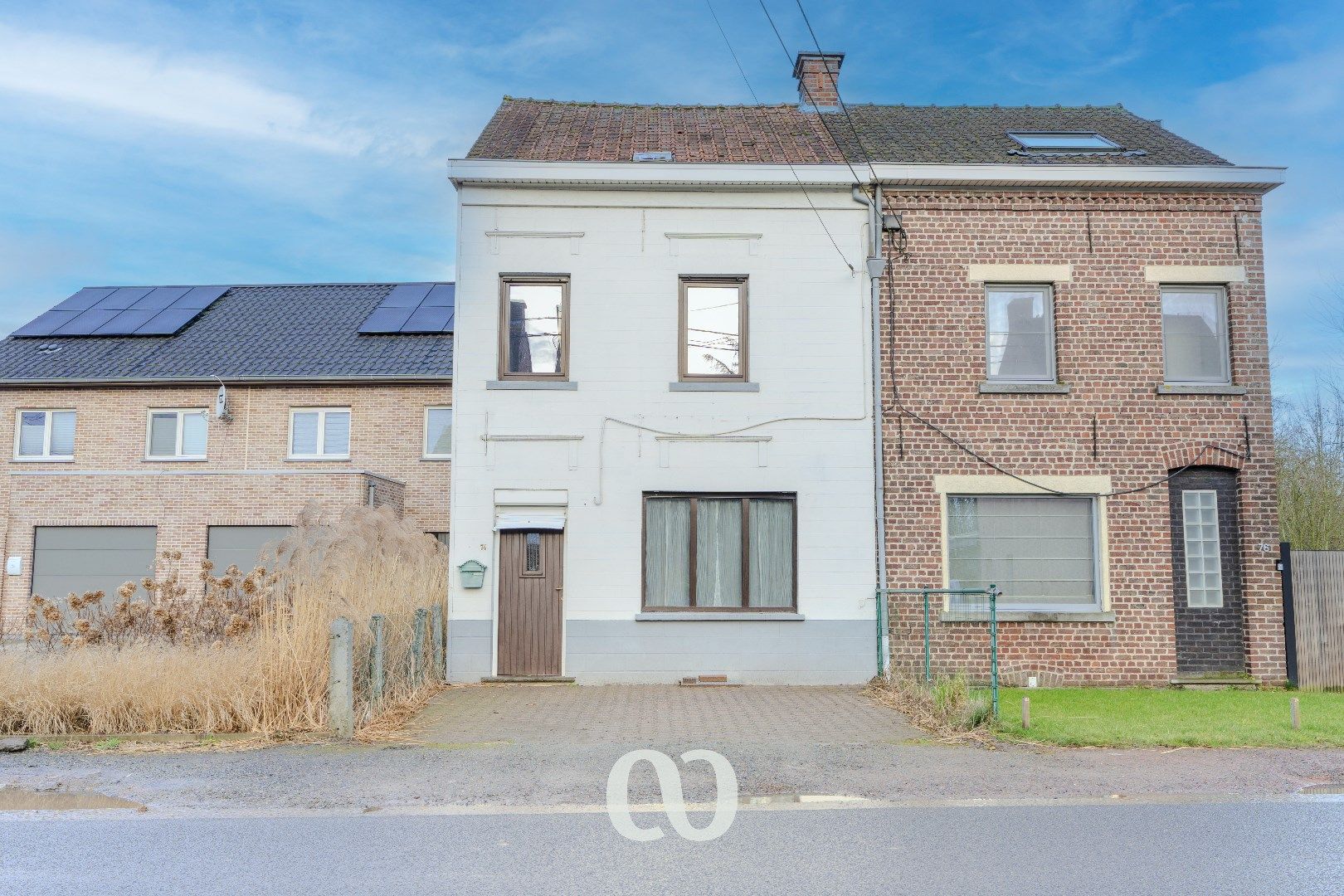Hoofdfoto van de publicatie: Te renoveren woning op topligging