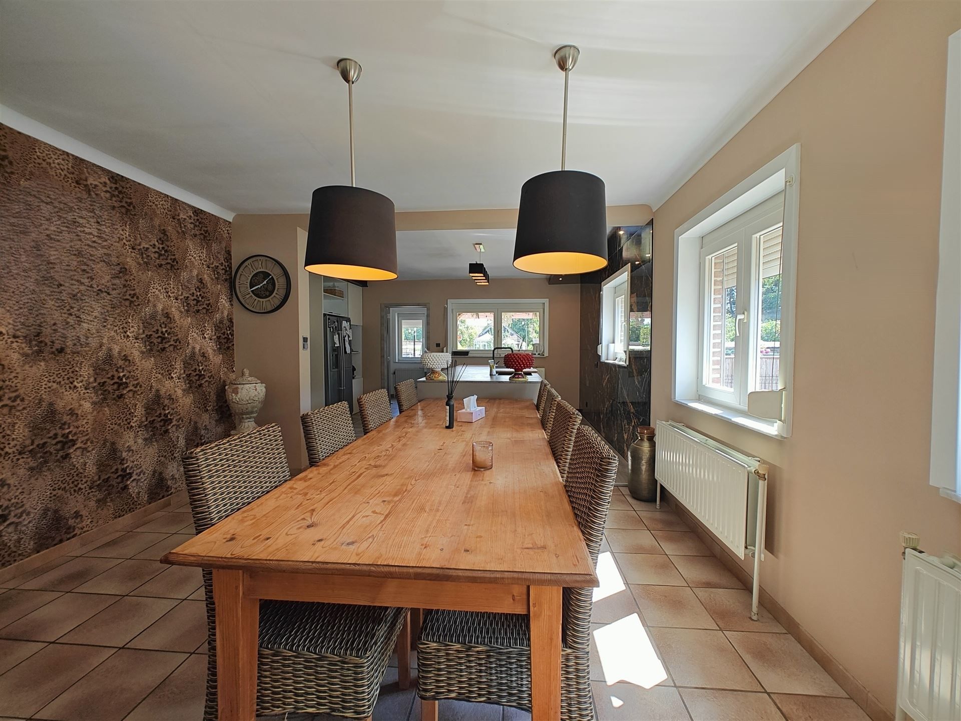 Vrijstaande bungalow woning met 3 slaapkamers en inpandige garage  foto 10