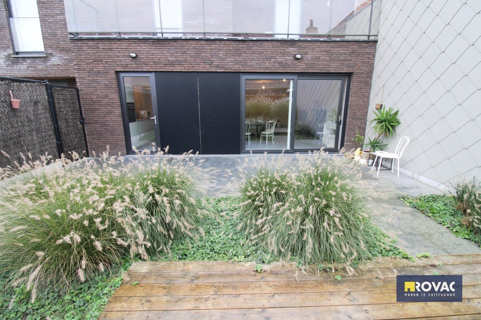 Energiezuinig appartement met aanpalende garage en aangelegde tuin! foto 8